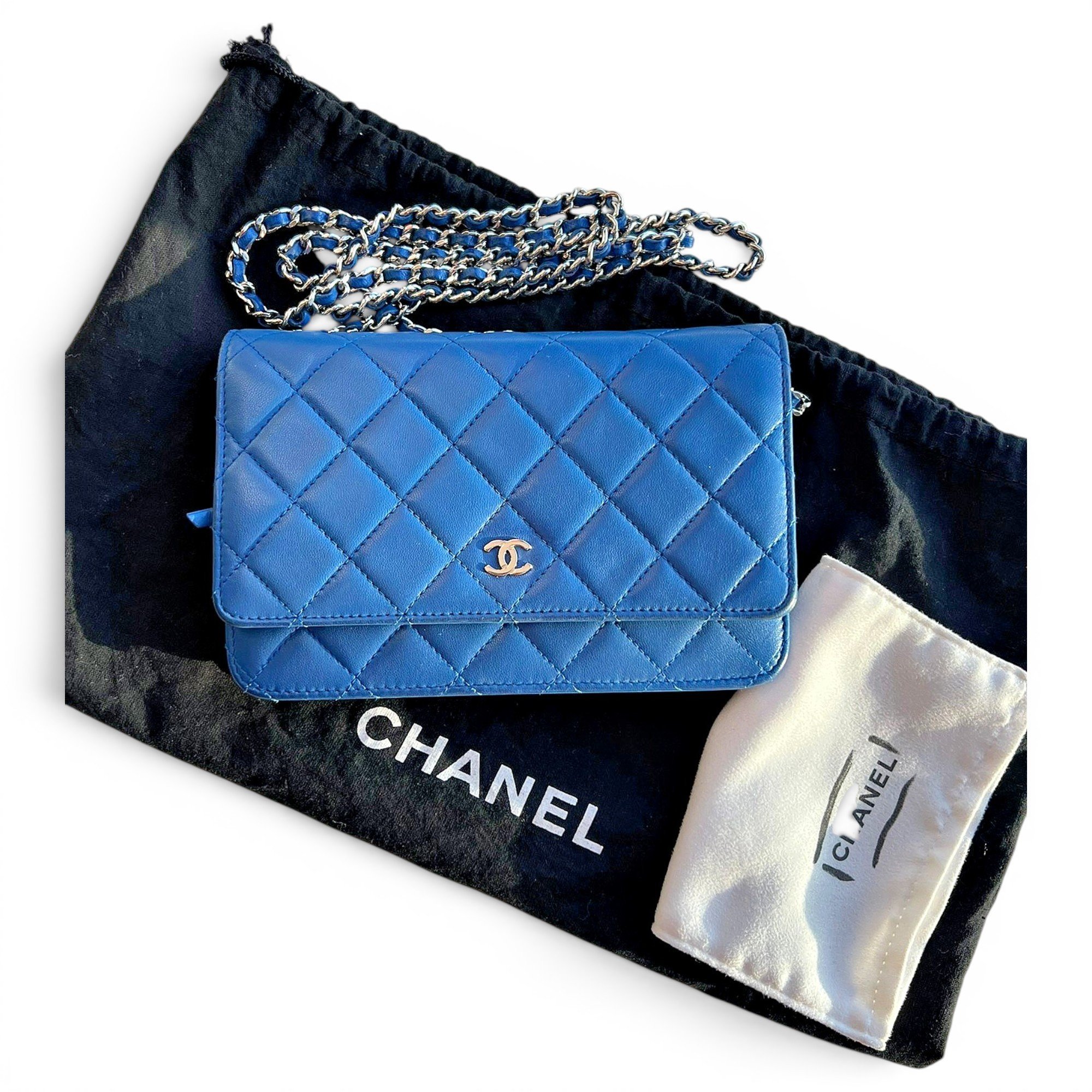 Wallet On Chain Timeless/Classique leather crossbody bag