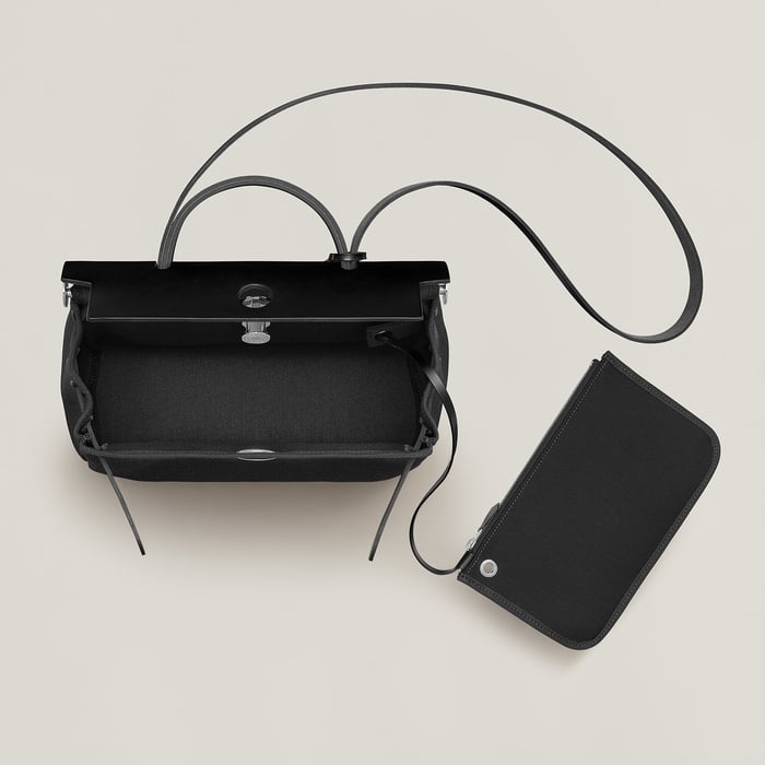 黑色 Herbag Zip 31手提包