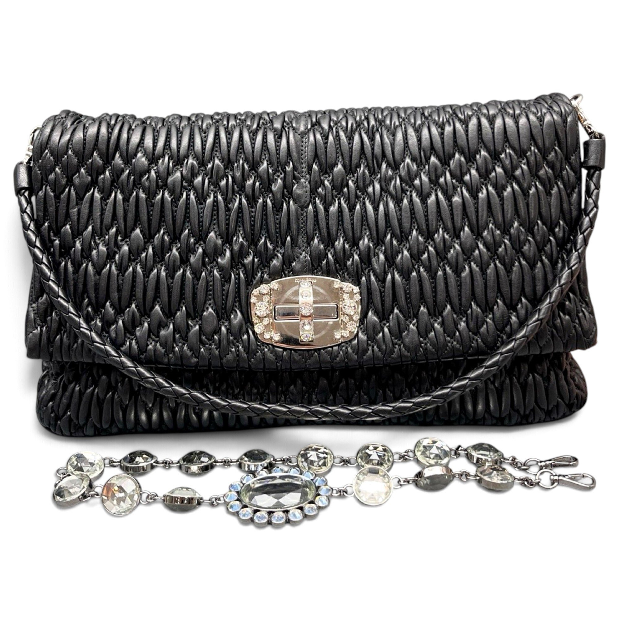Matelassé leather handbag
