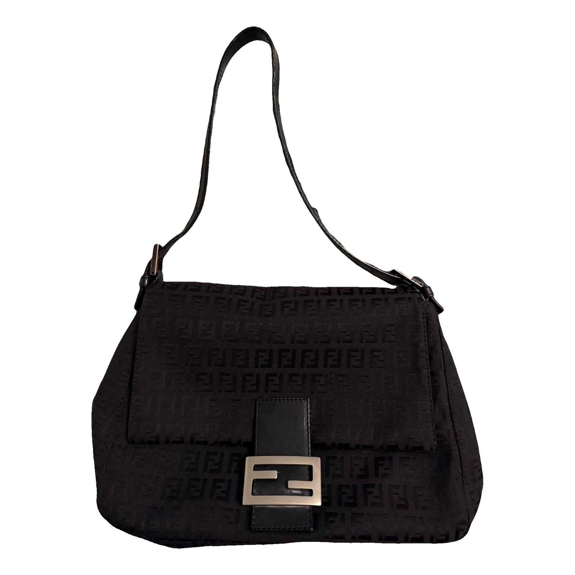 Baguette handbag