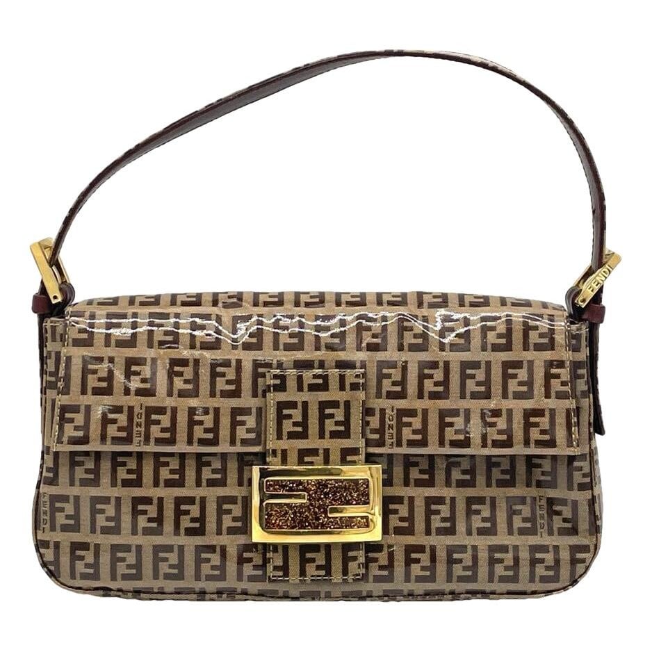 Baguette patent leather handbag