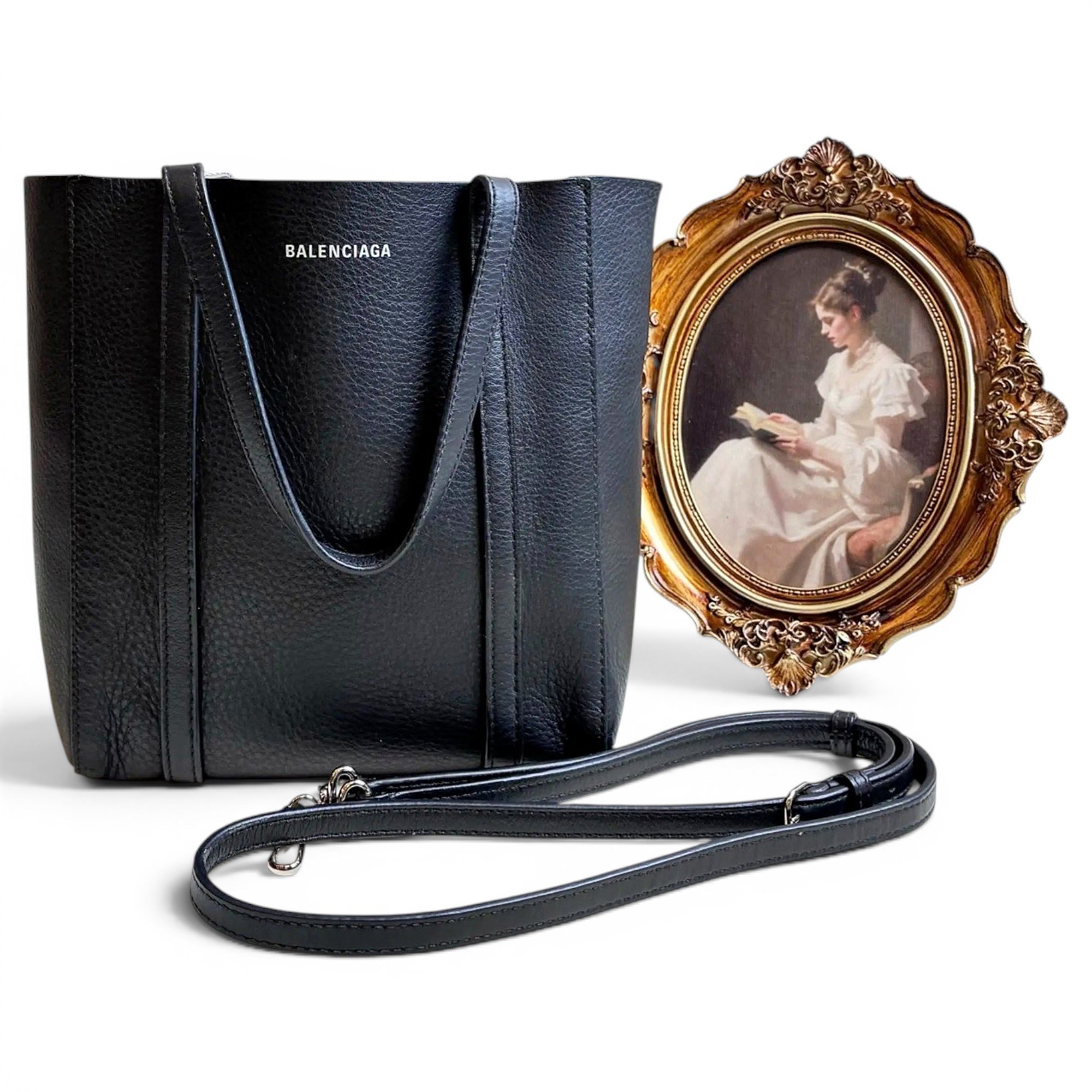 Balenciaga Leather crossbody bag