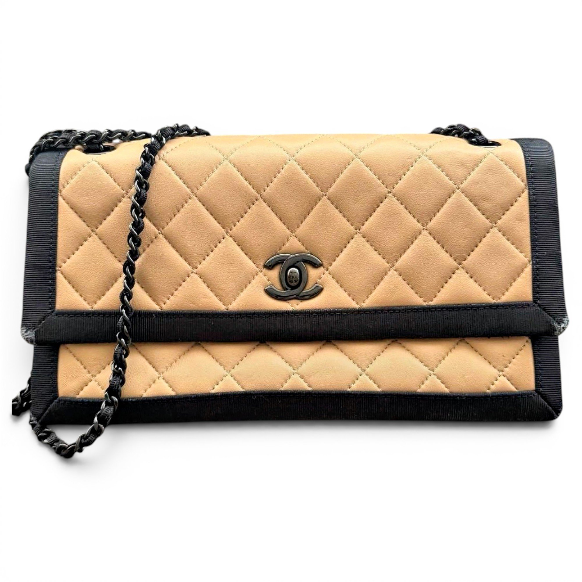Chanel Leather handbag
