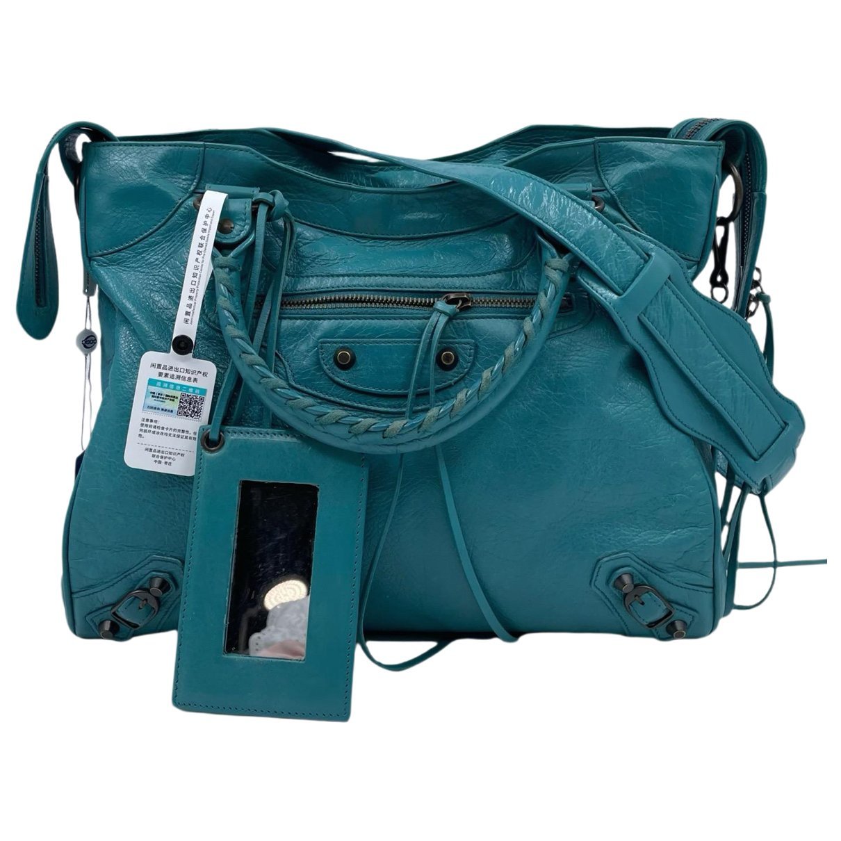 City leather crossbody bag