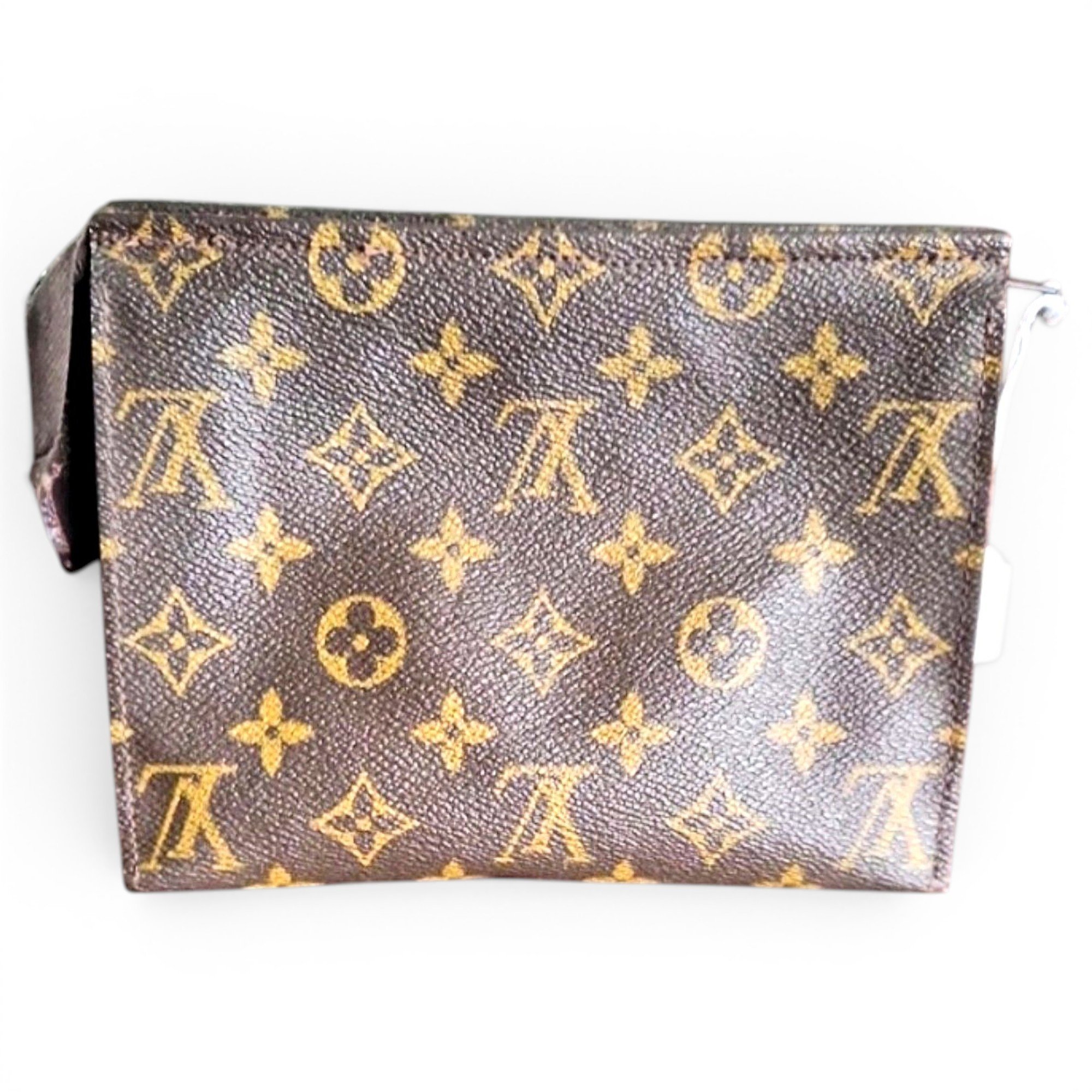 Leather clutch bag