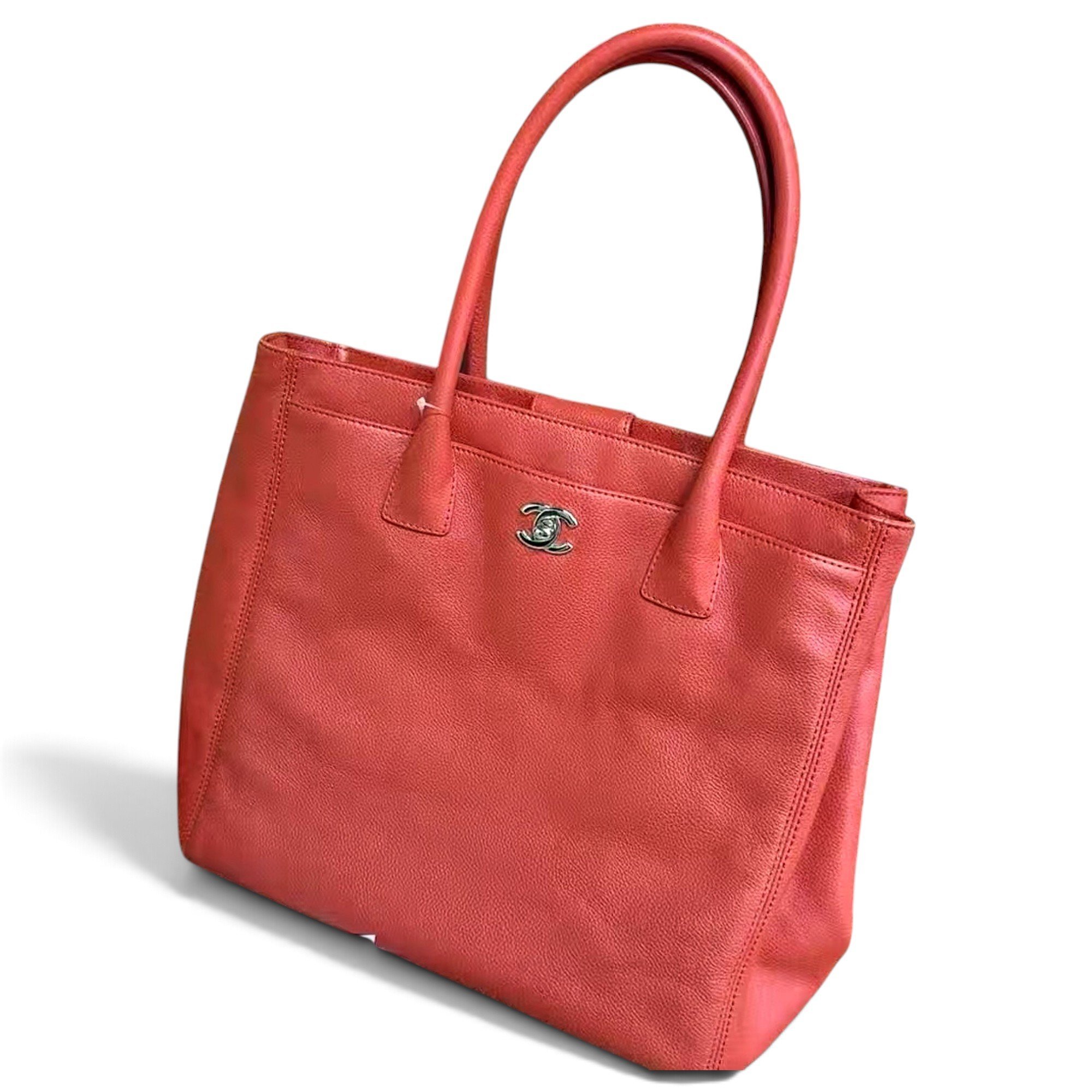 Executive leather tote