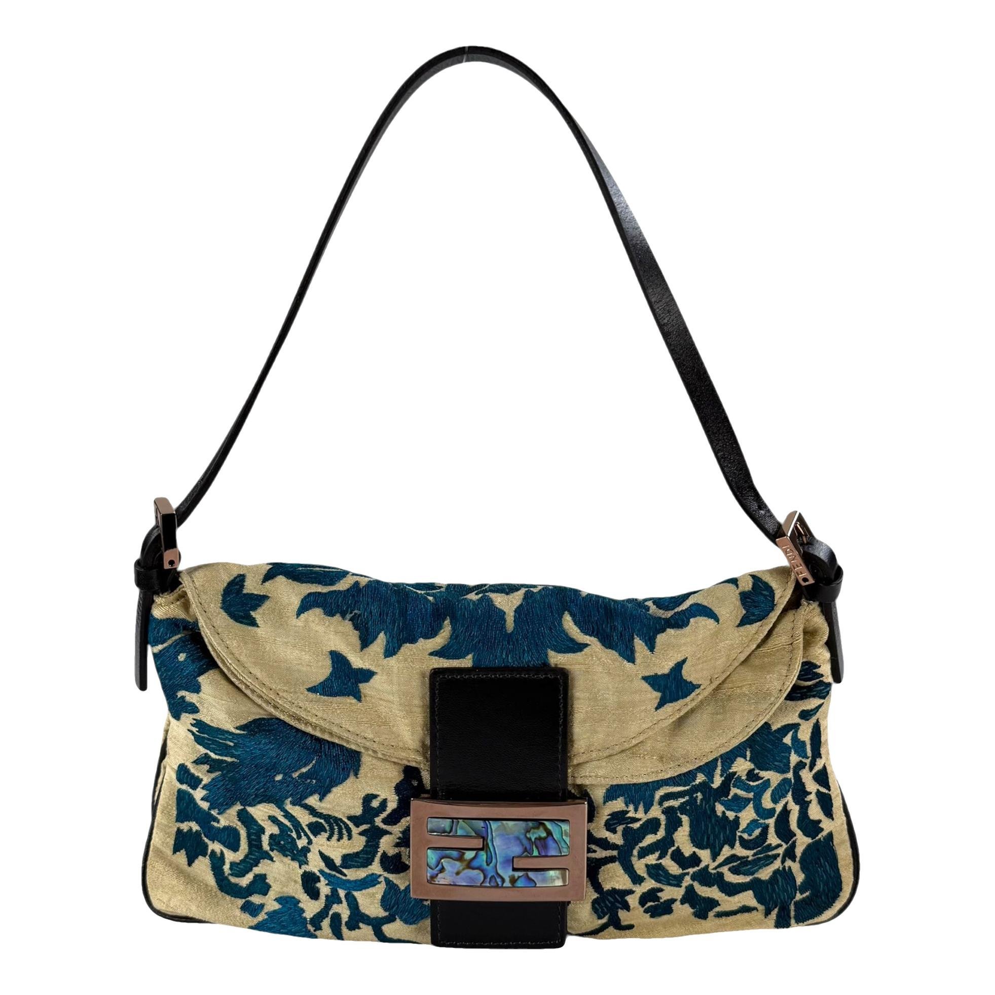 Baguette handbag