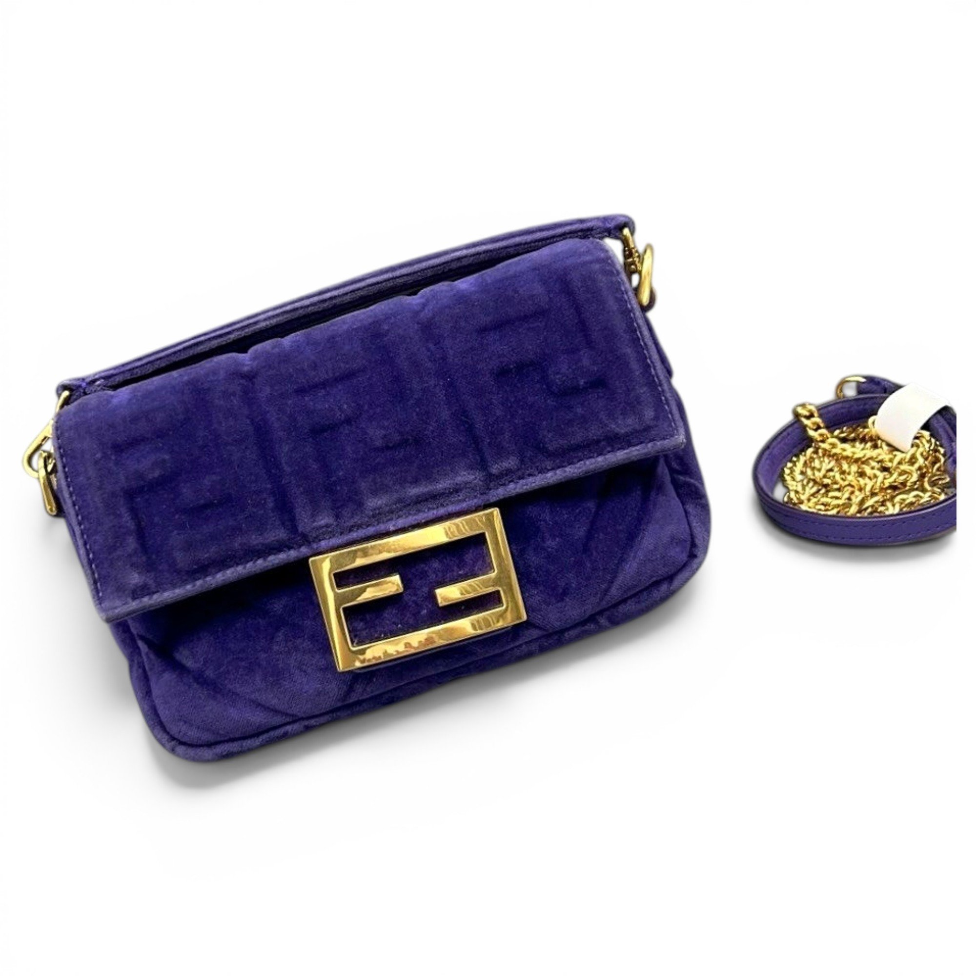 Baguette Chain Midi velvet handbag