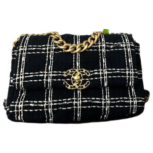 Chanel 19 tweed handbag