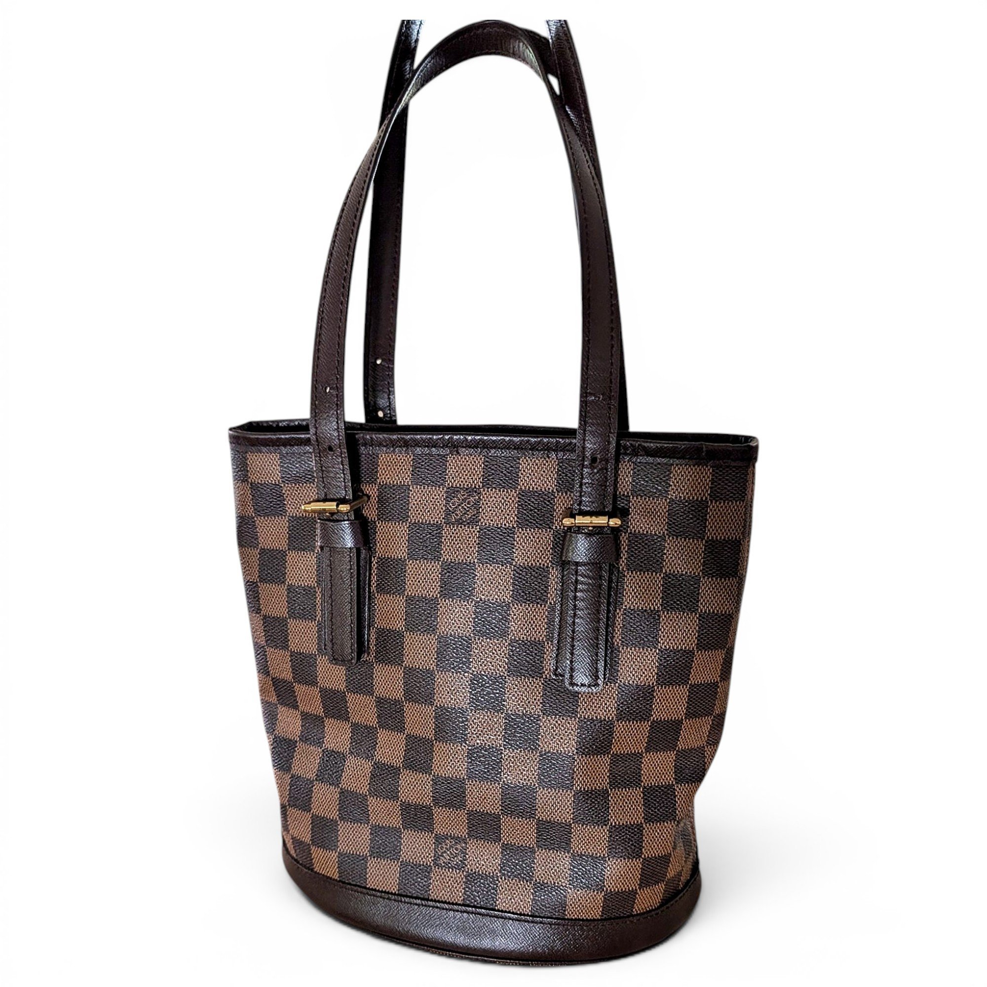 Bucket leather handbag