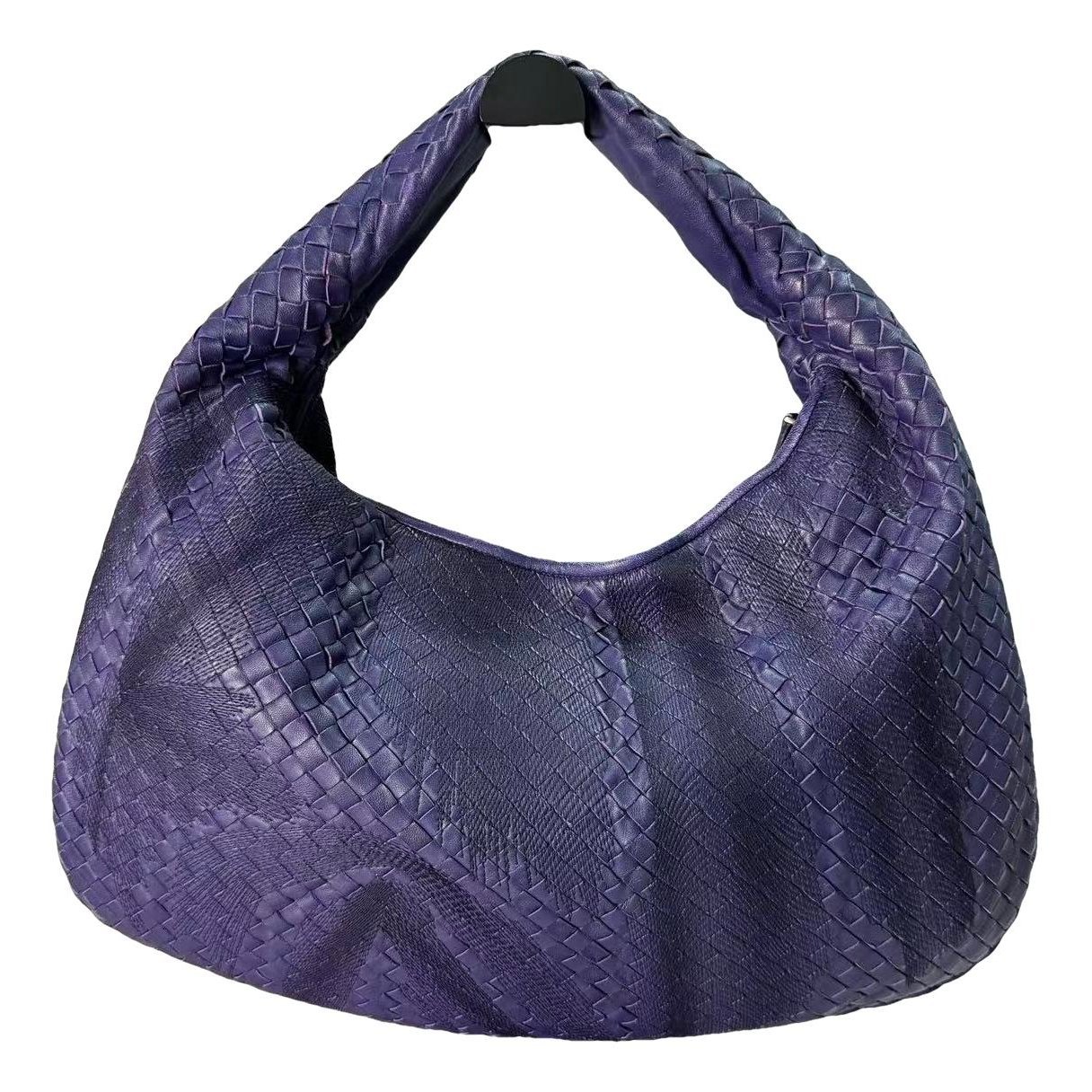 Veneta leather handbag