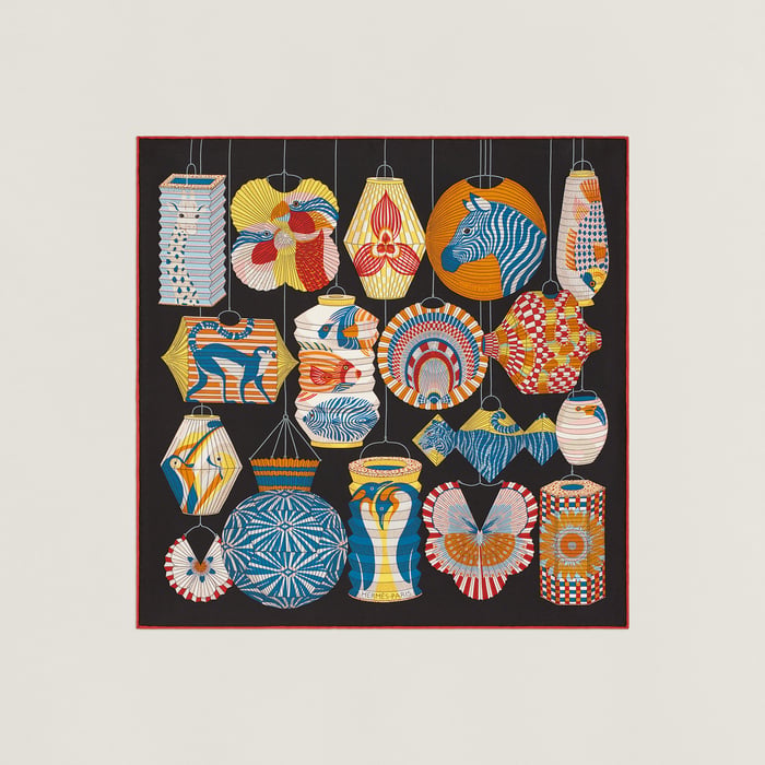 Lanternes, Ballons Et Cocardes Scarf 45