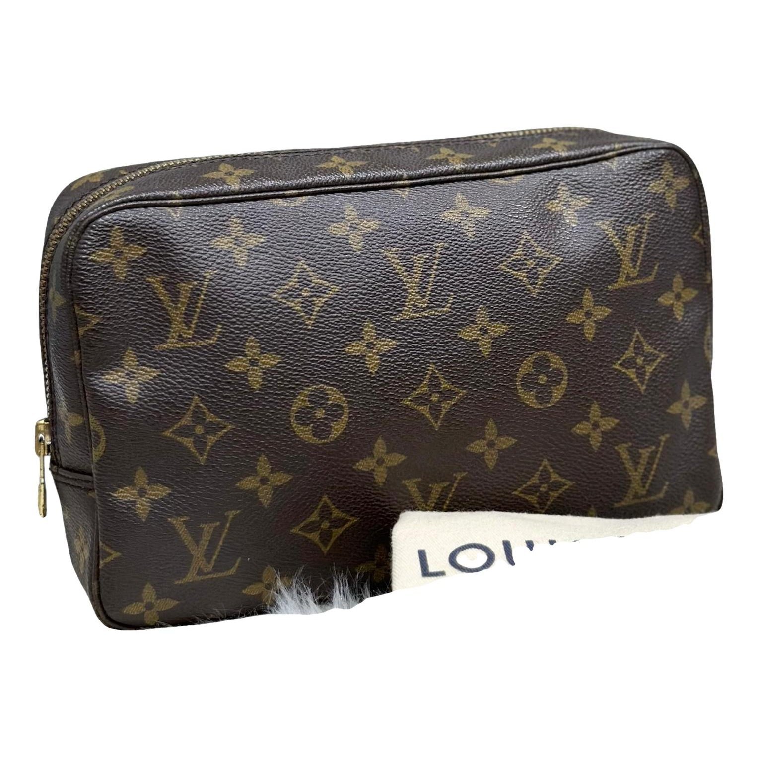 Cloth clutch bag