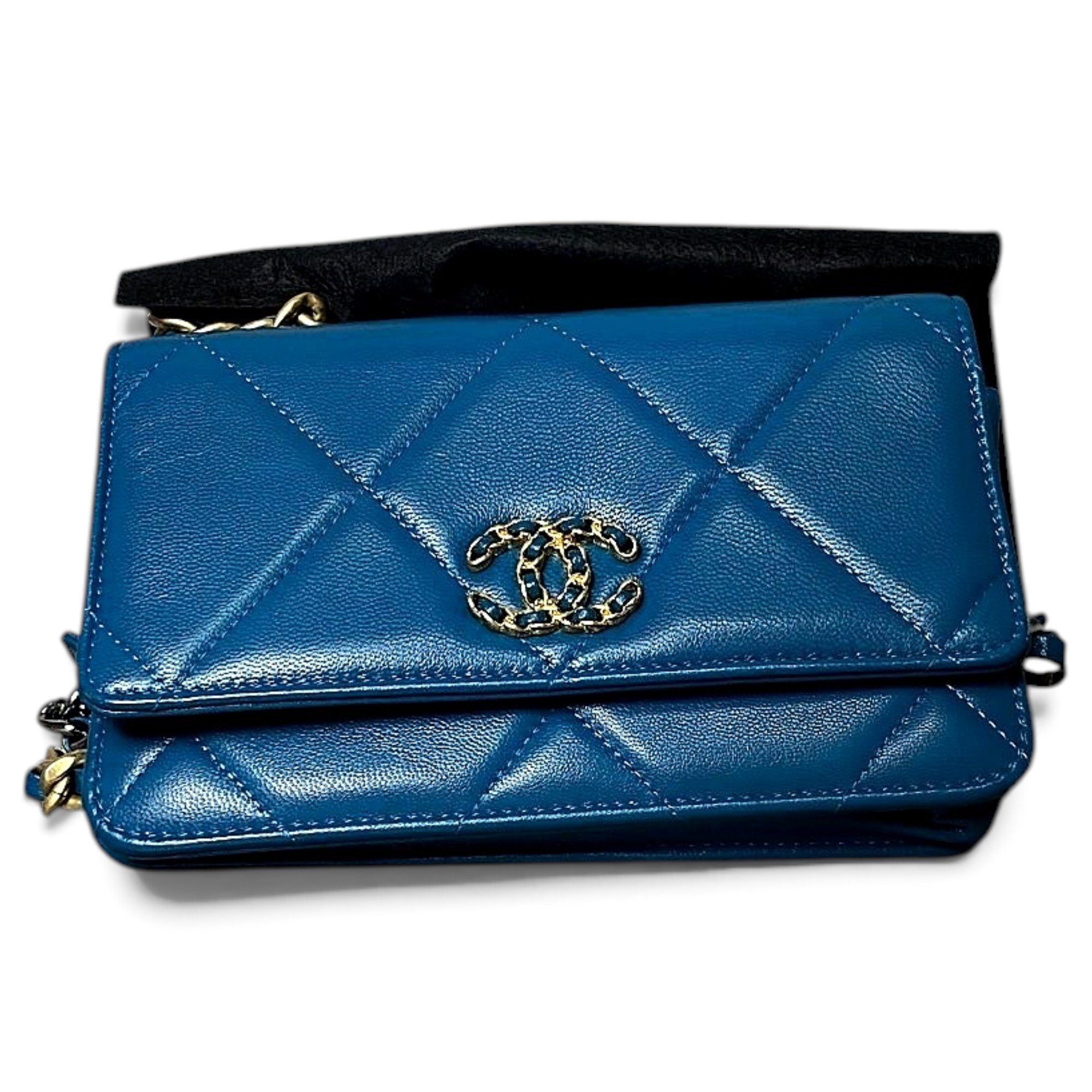 Wallet On Chain Chanel 19 leather handbag