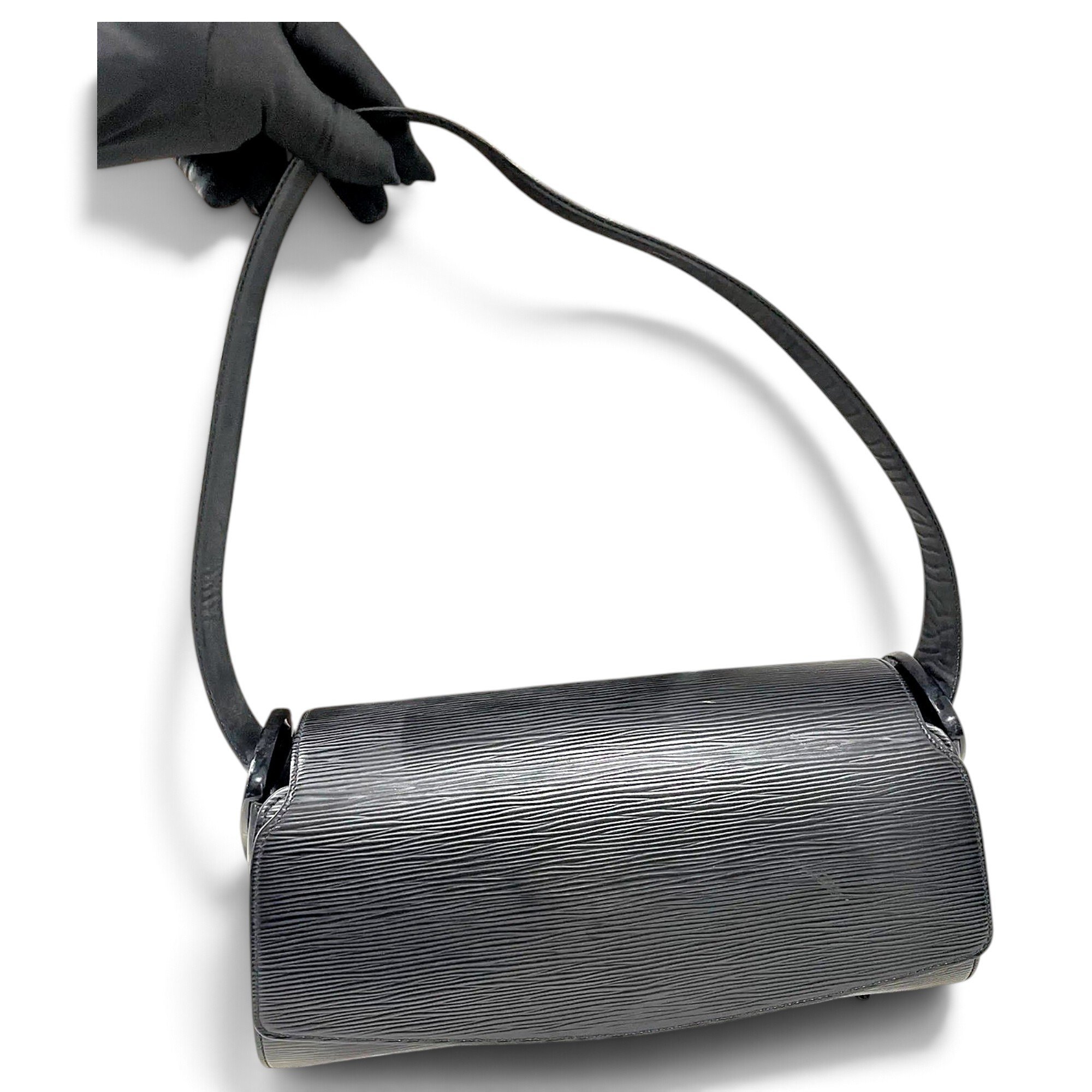 Nocturne leather handbag