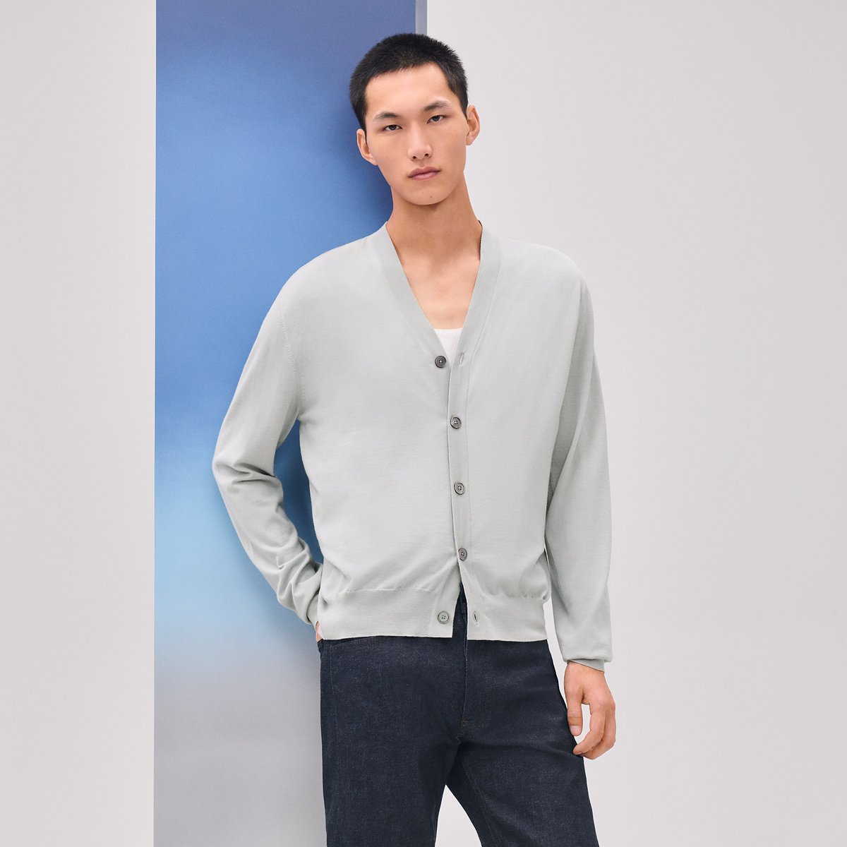 "Detail H" buttoned cardigan
