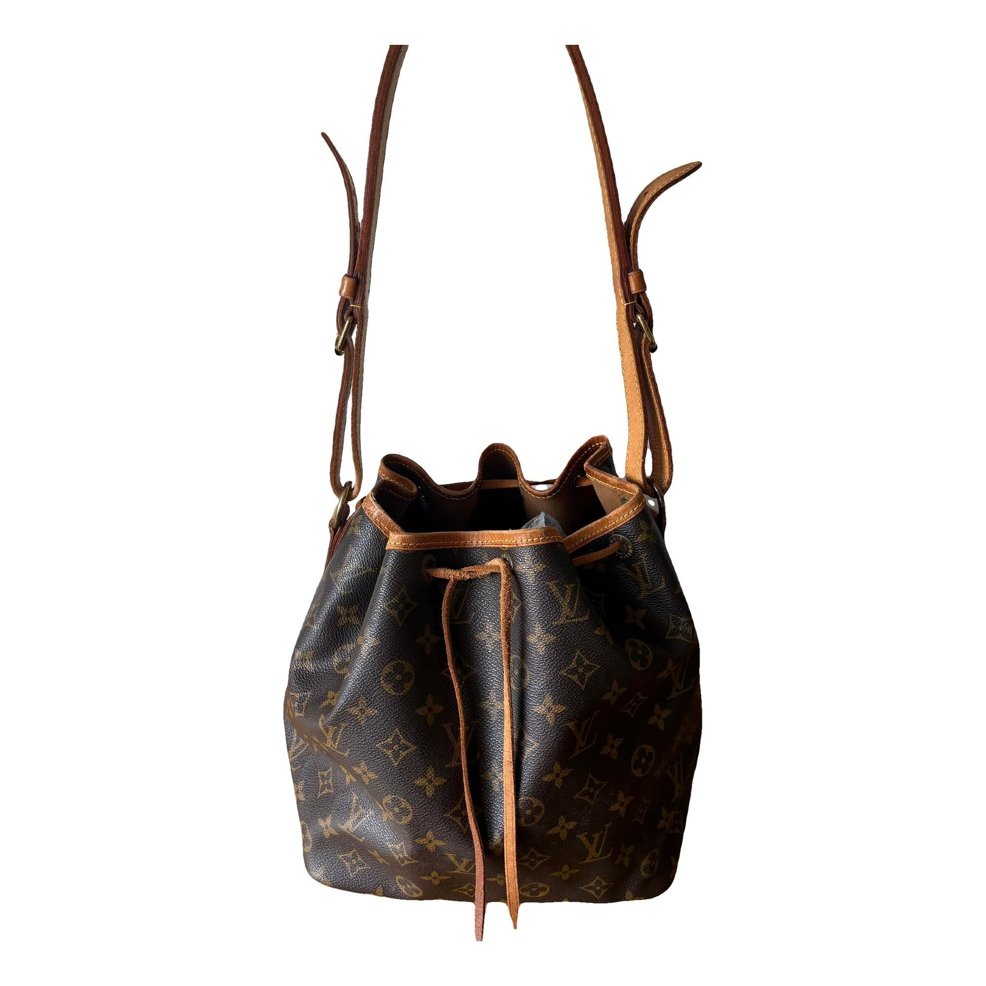 Noé leather handbag