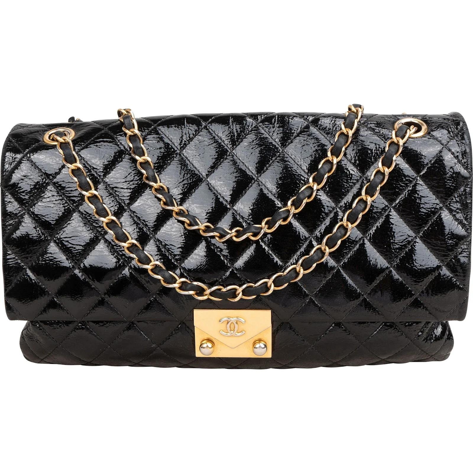Timeless/Classique patent leather crossbody bag