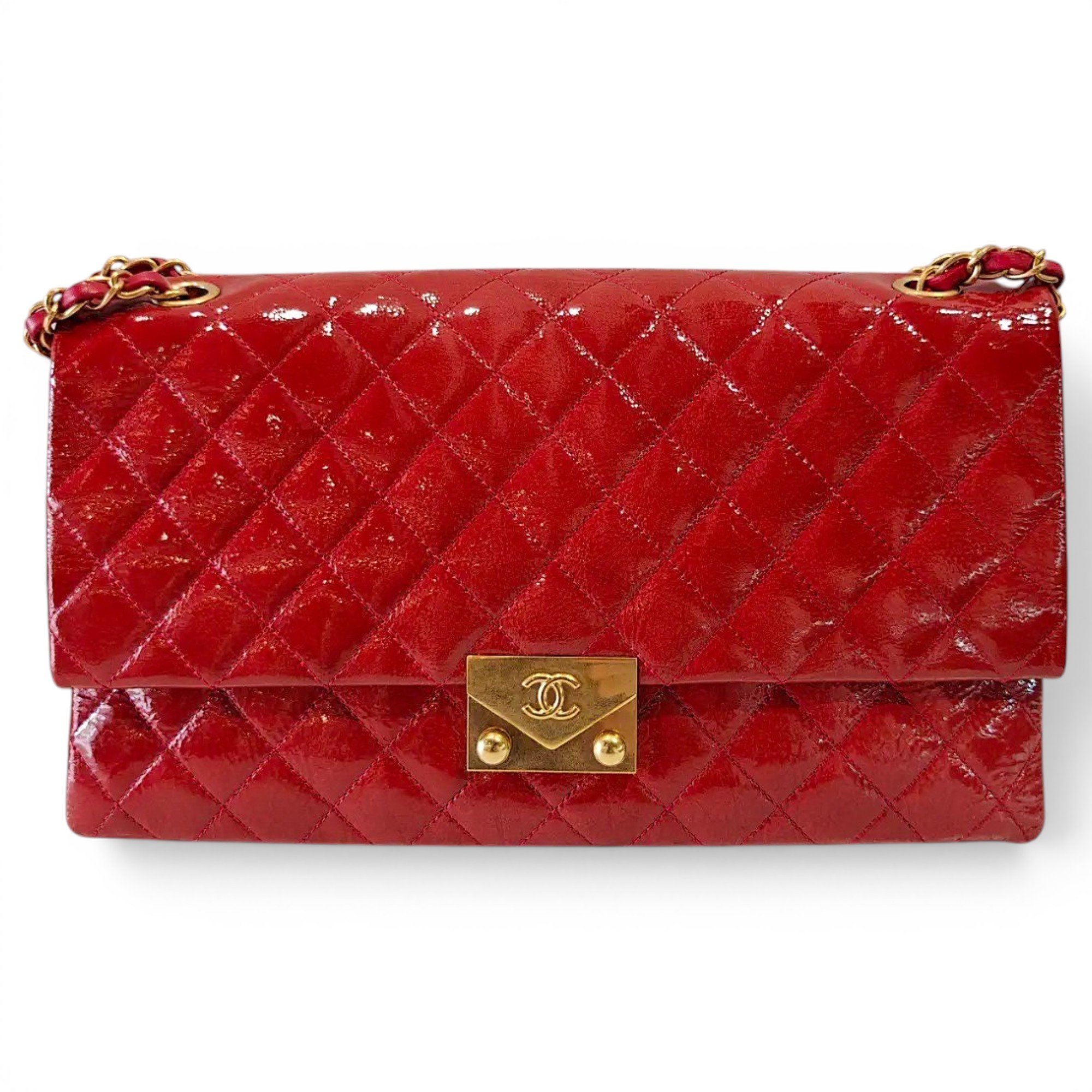 Timeless/Classique patent leather handbag