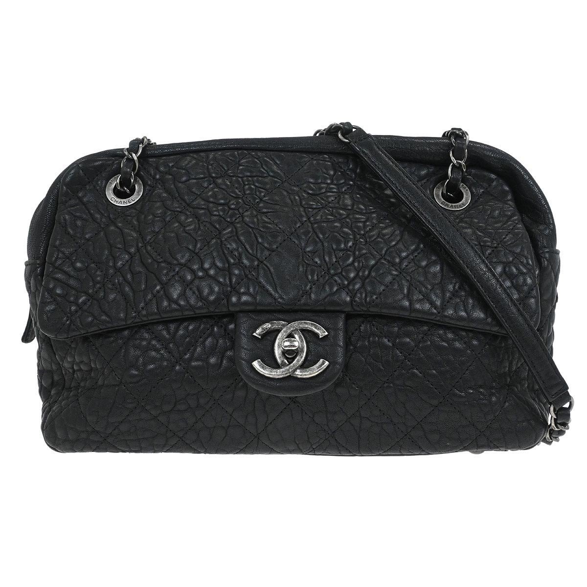 Chanel 22 pony-style calfskin handbag