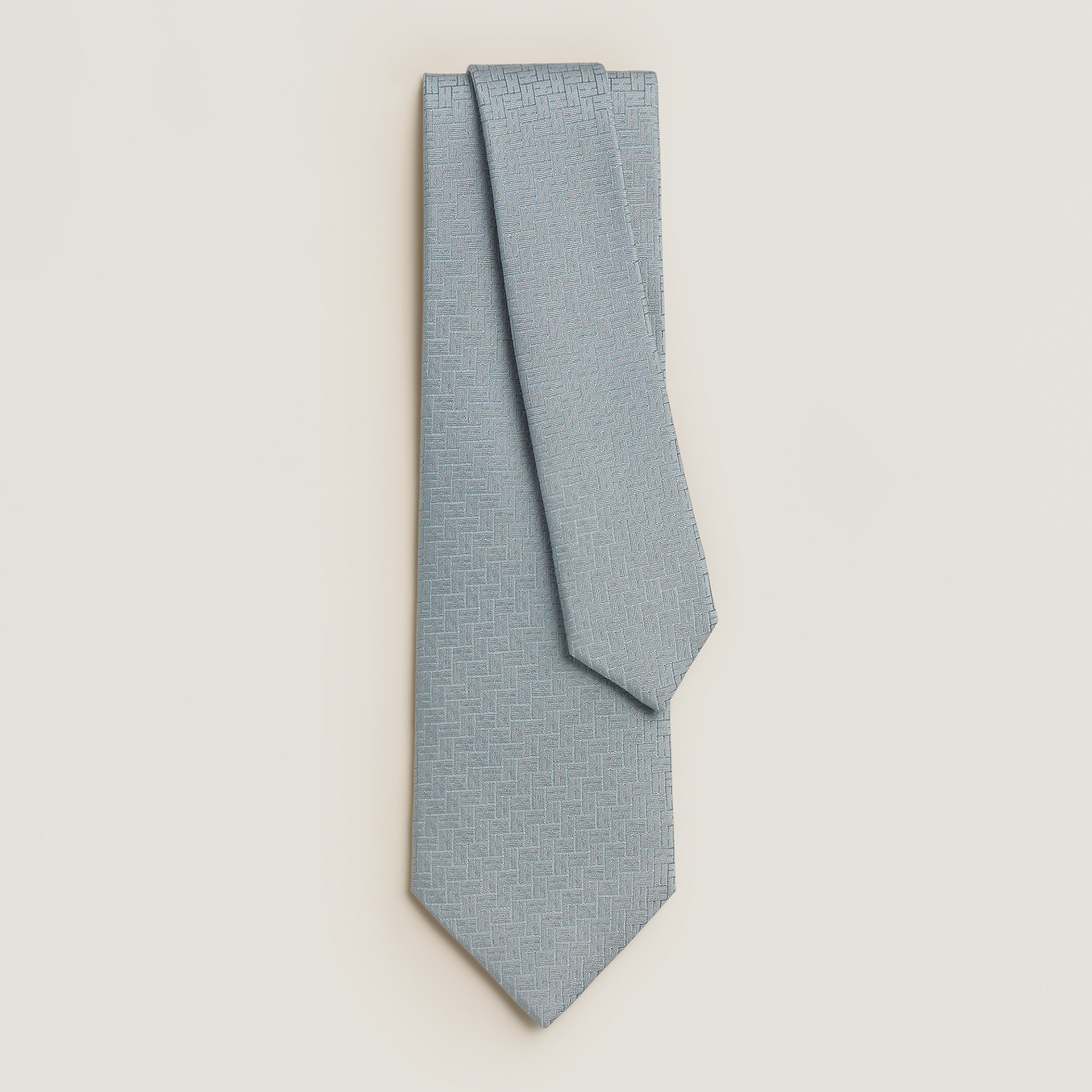Faconnee H 24 tie