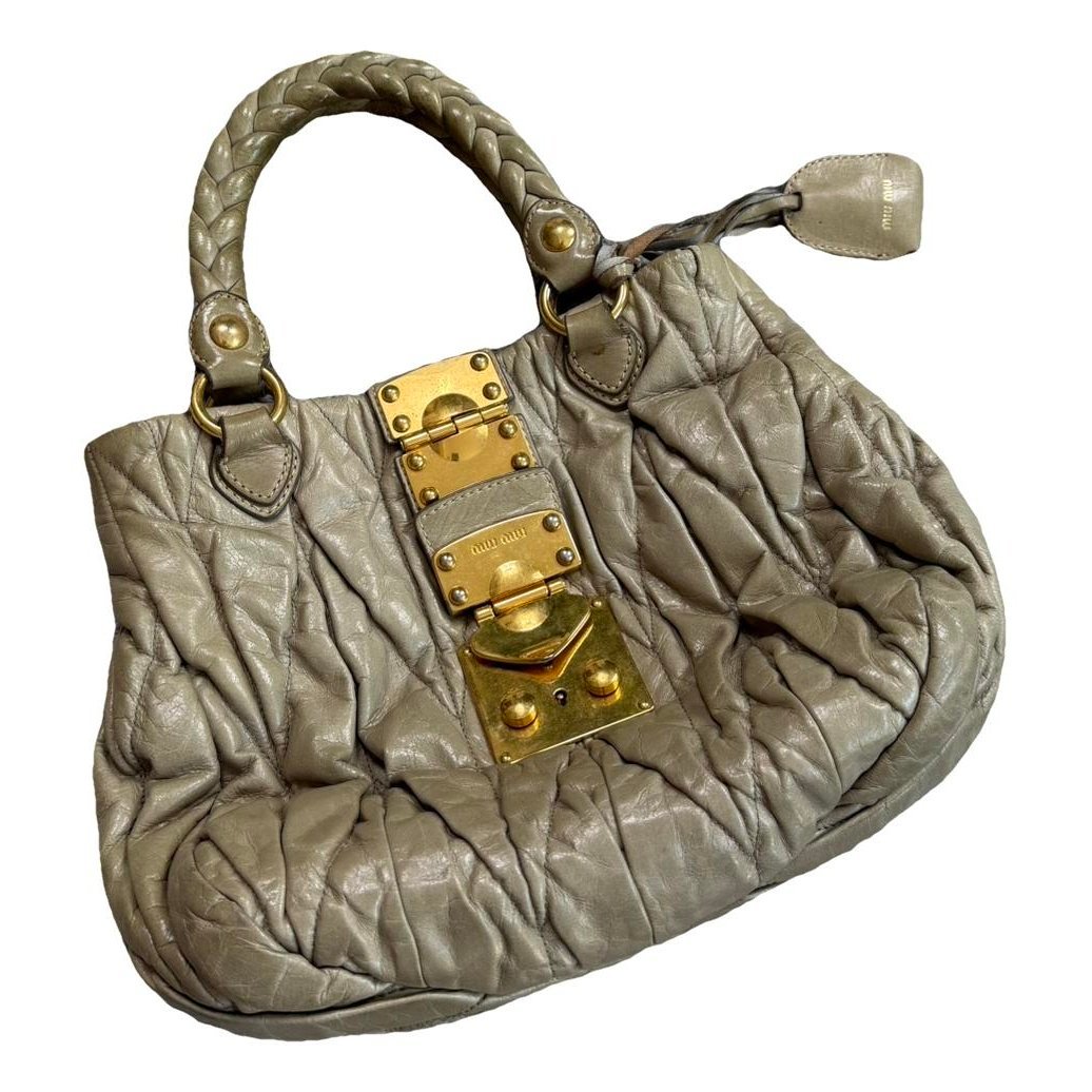Matelassé leather handbag