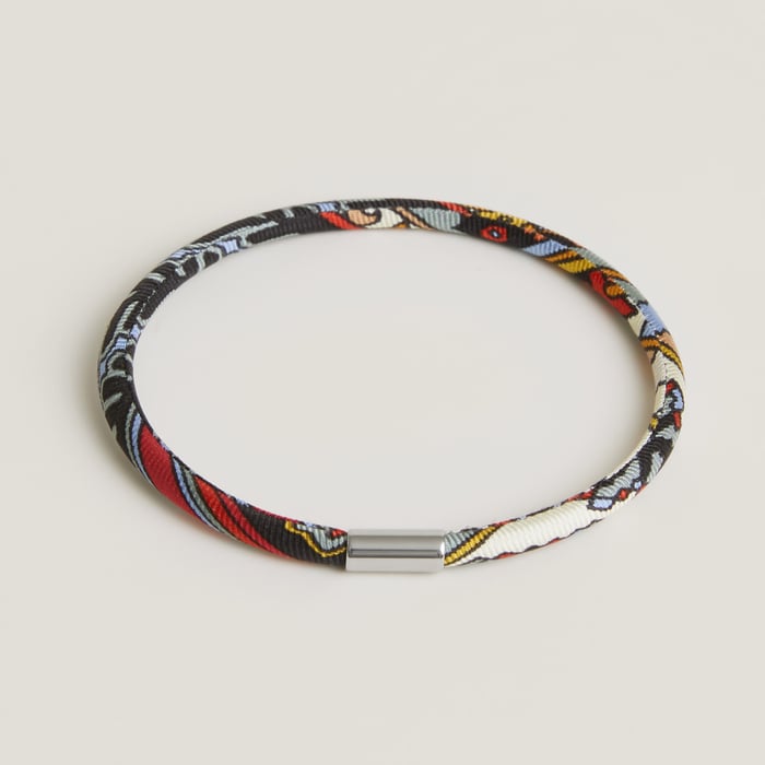 Random Single Ring Bracelet