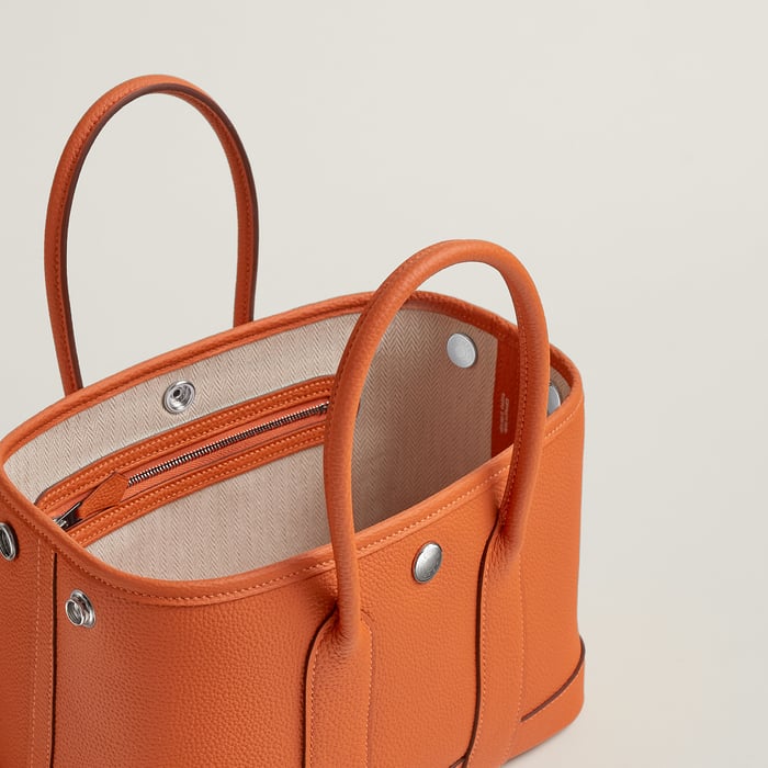 Orange Neo Garden 23 Bag