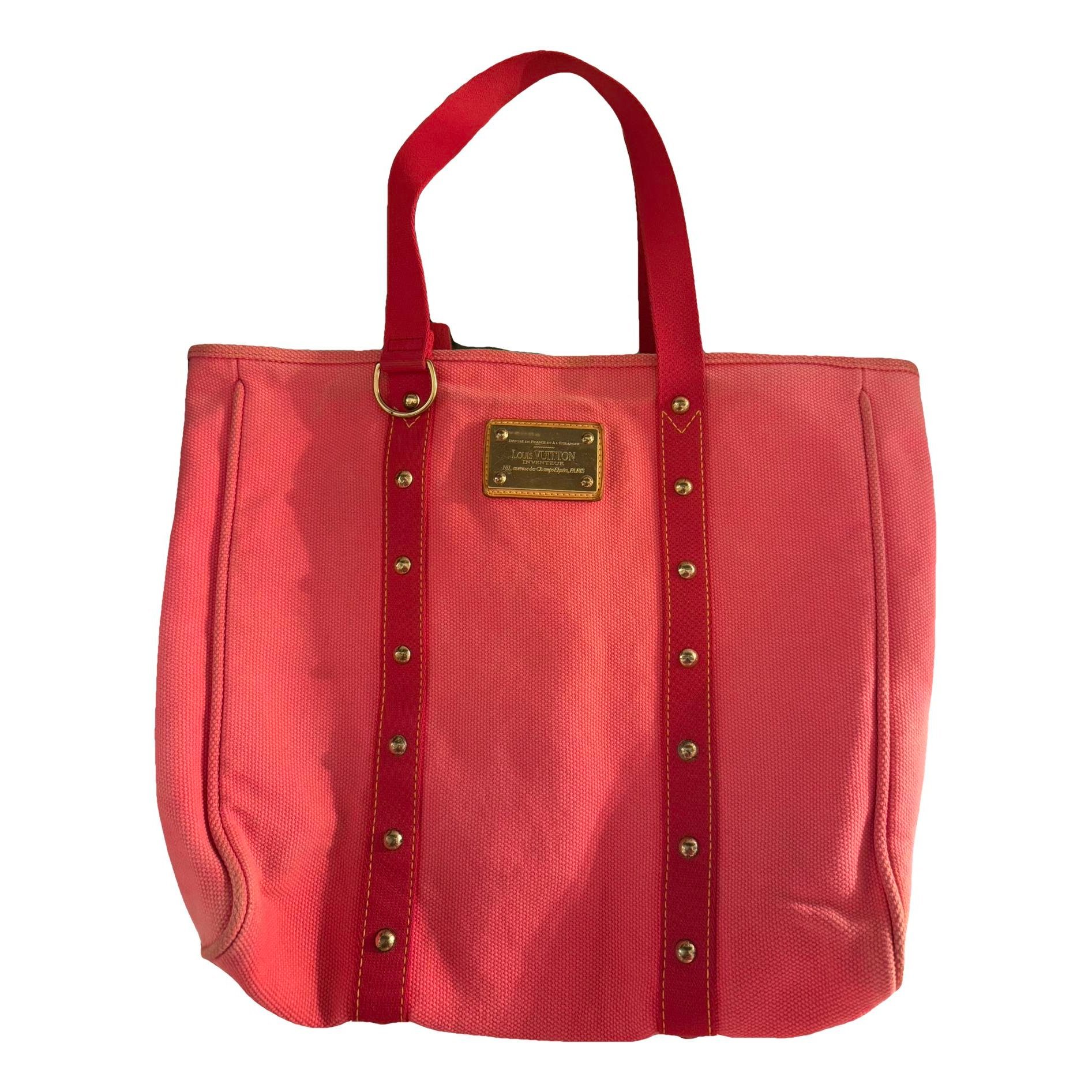 Antigua cloth handbag