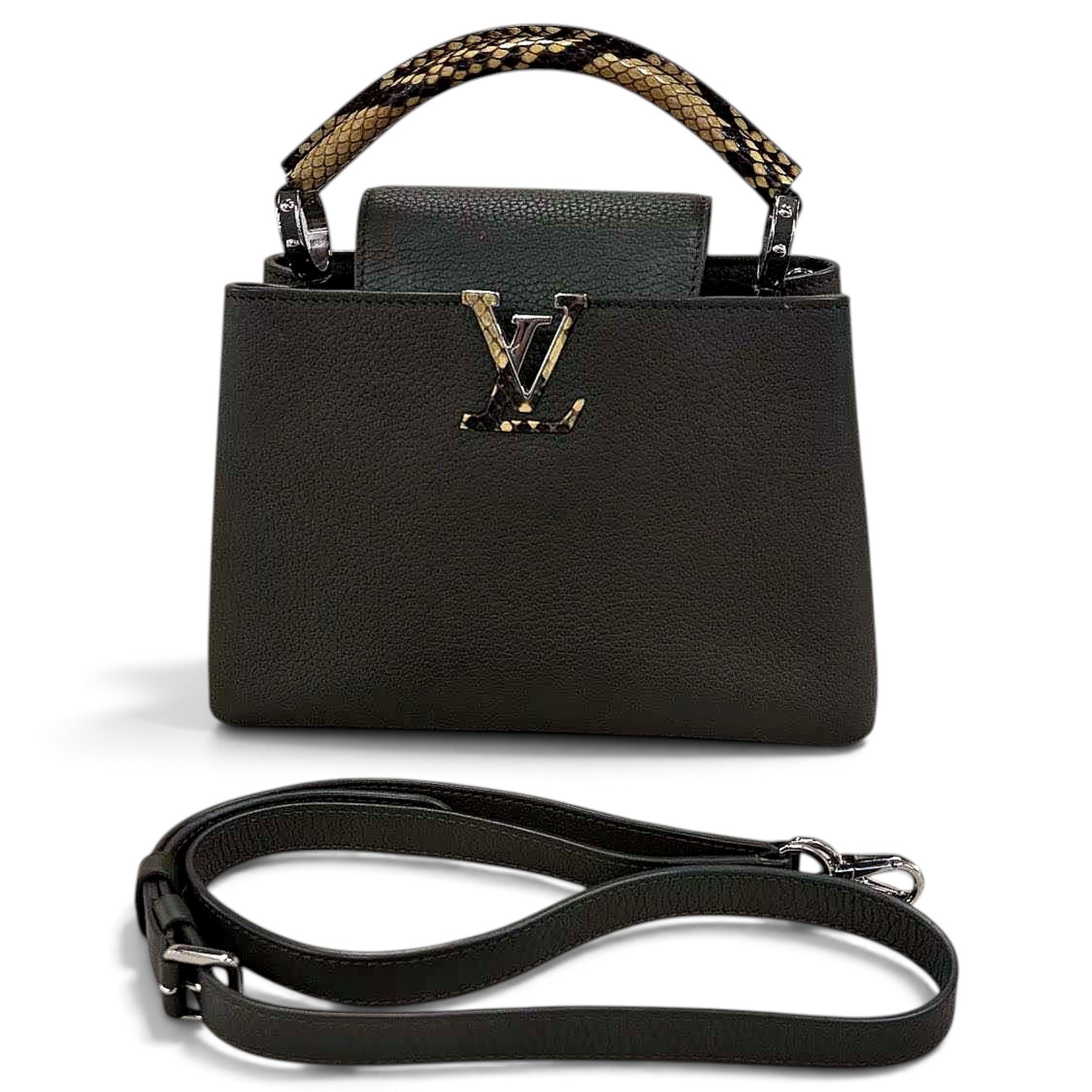 Capucines leather handbag