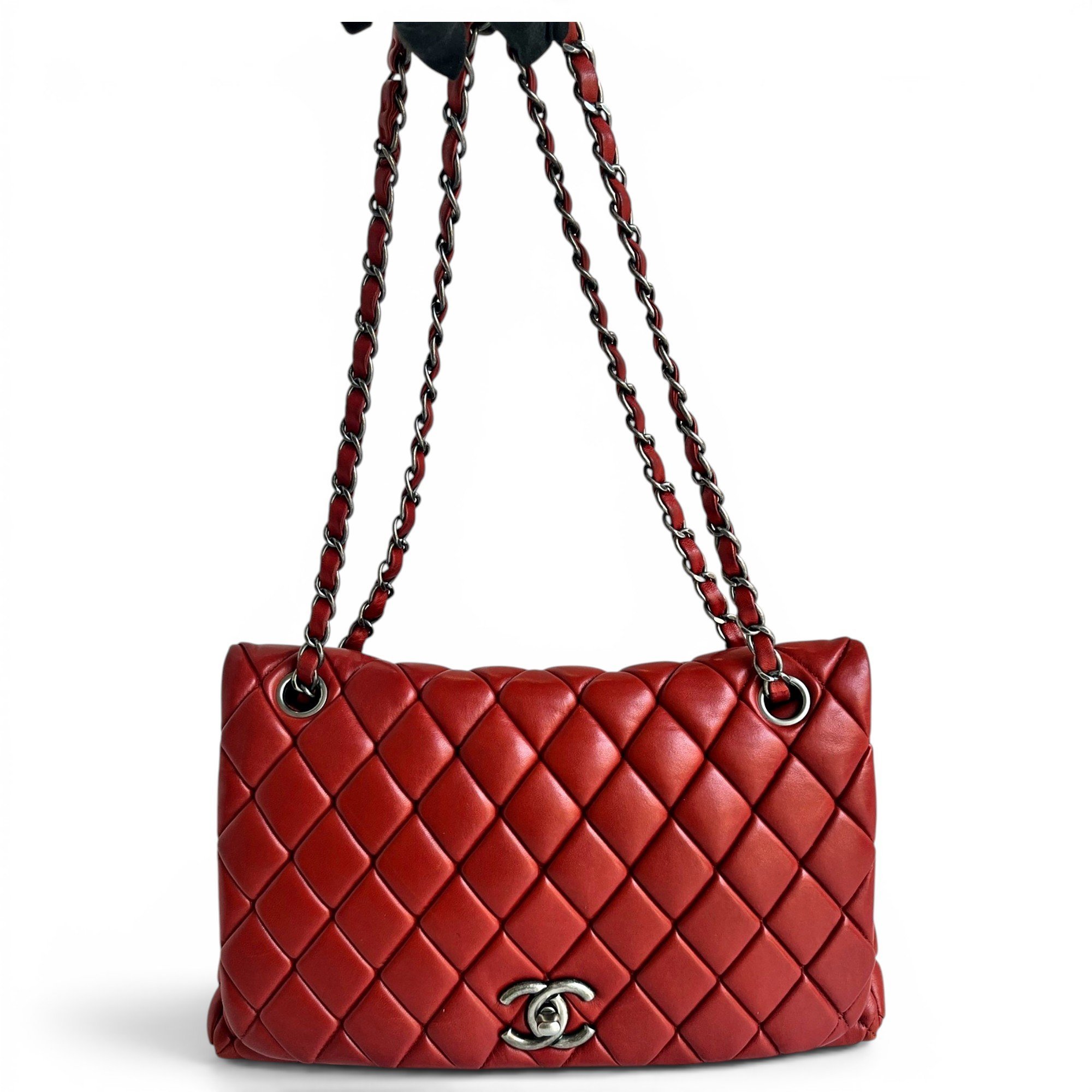 Timeless/Classique leather crossbody bag
