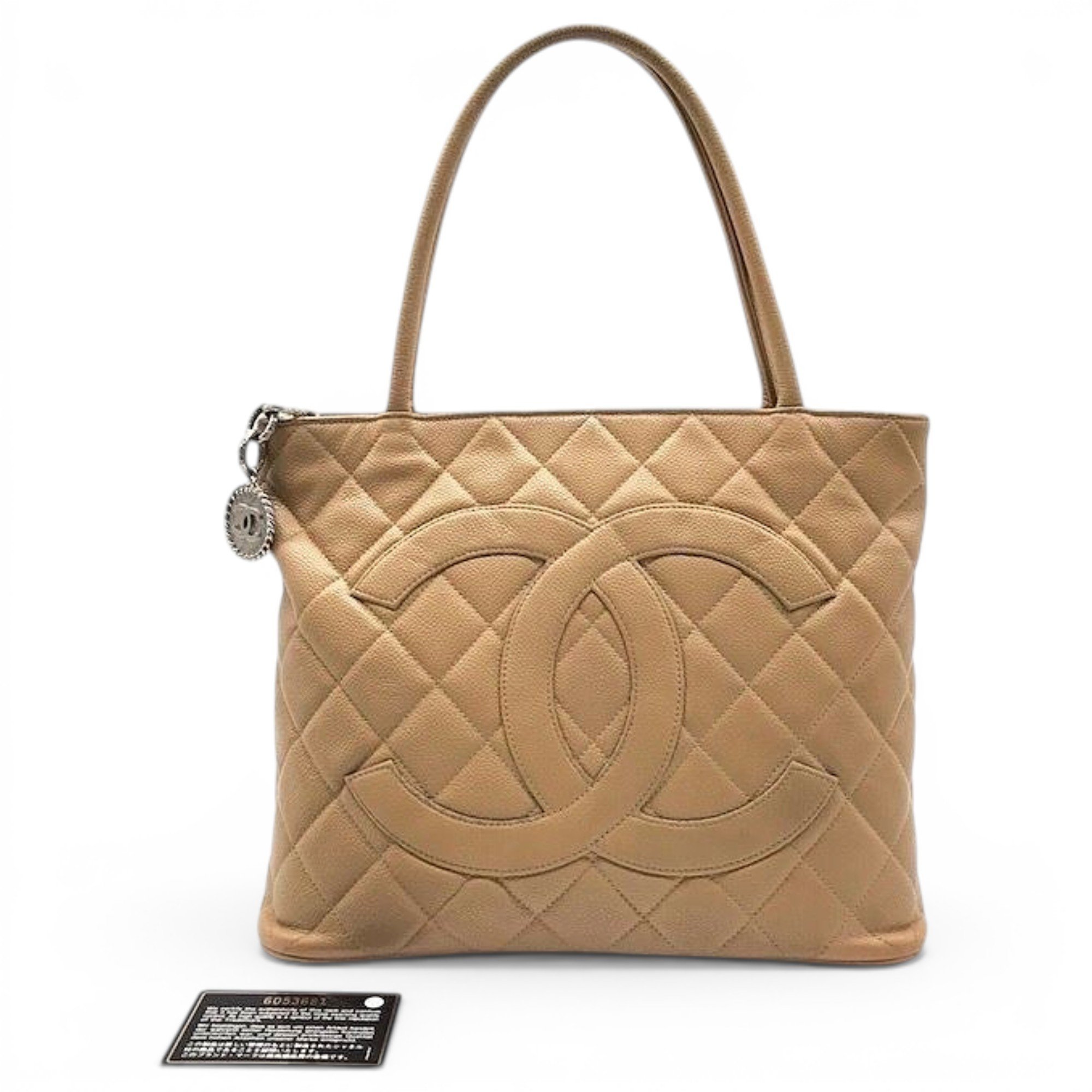 Médaillon leather tote