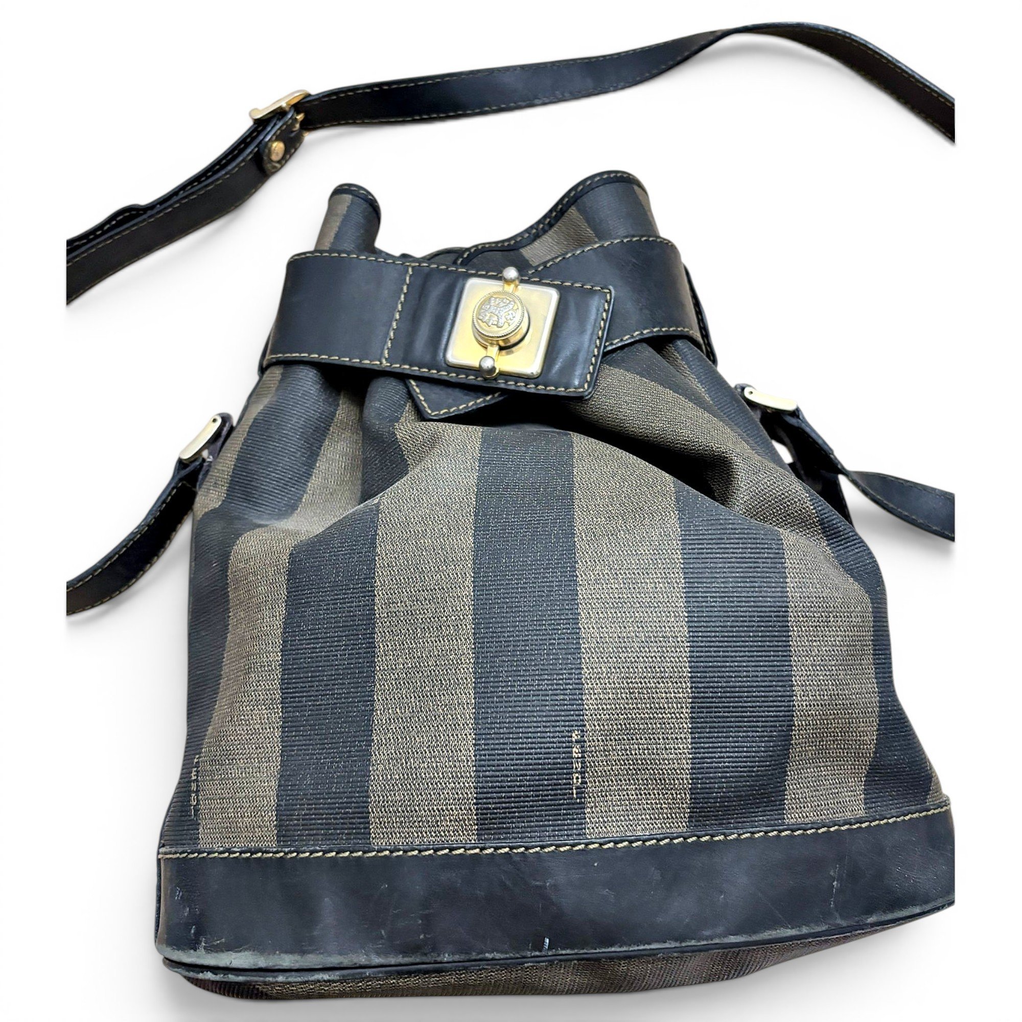 Cloth handbag