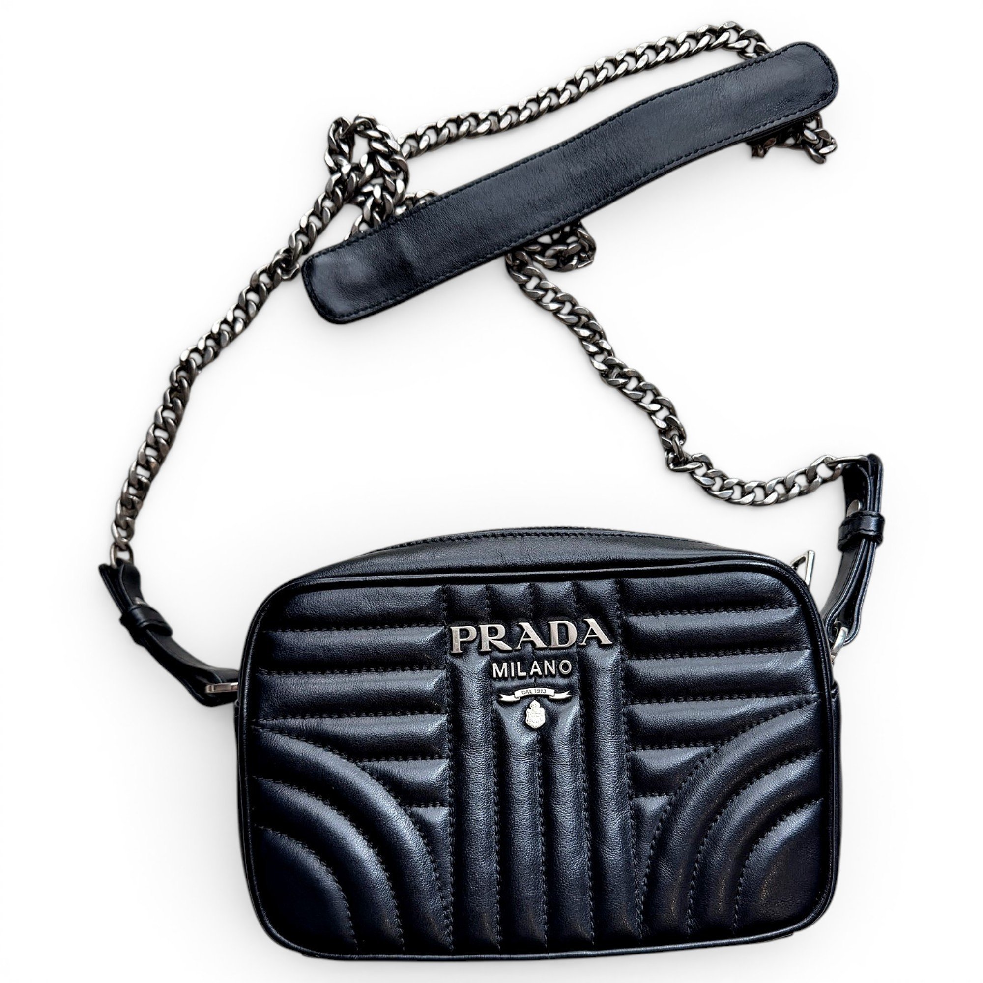 Diagramme leather crossbody bag
