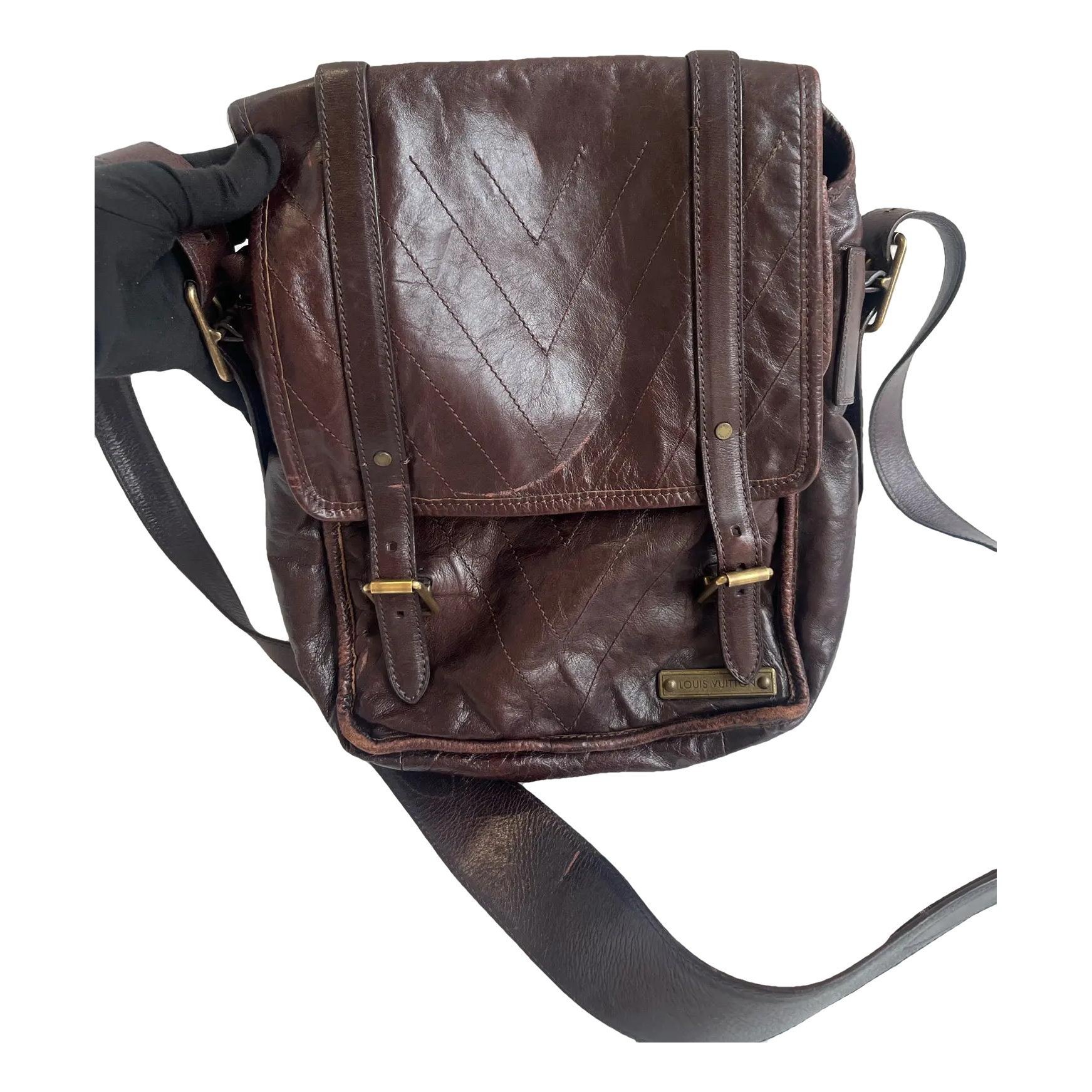 Leather crossbody bag