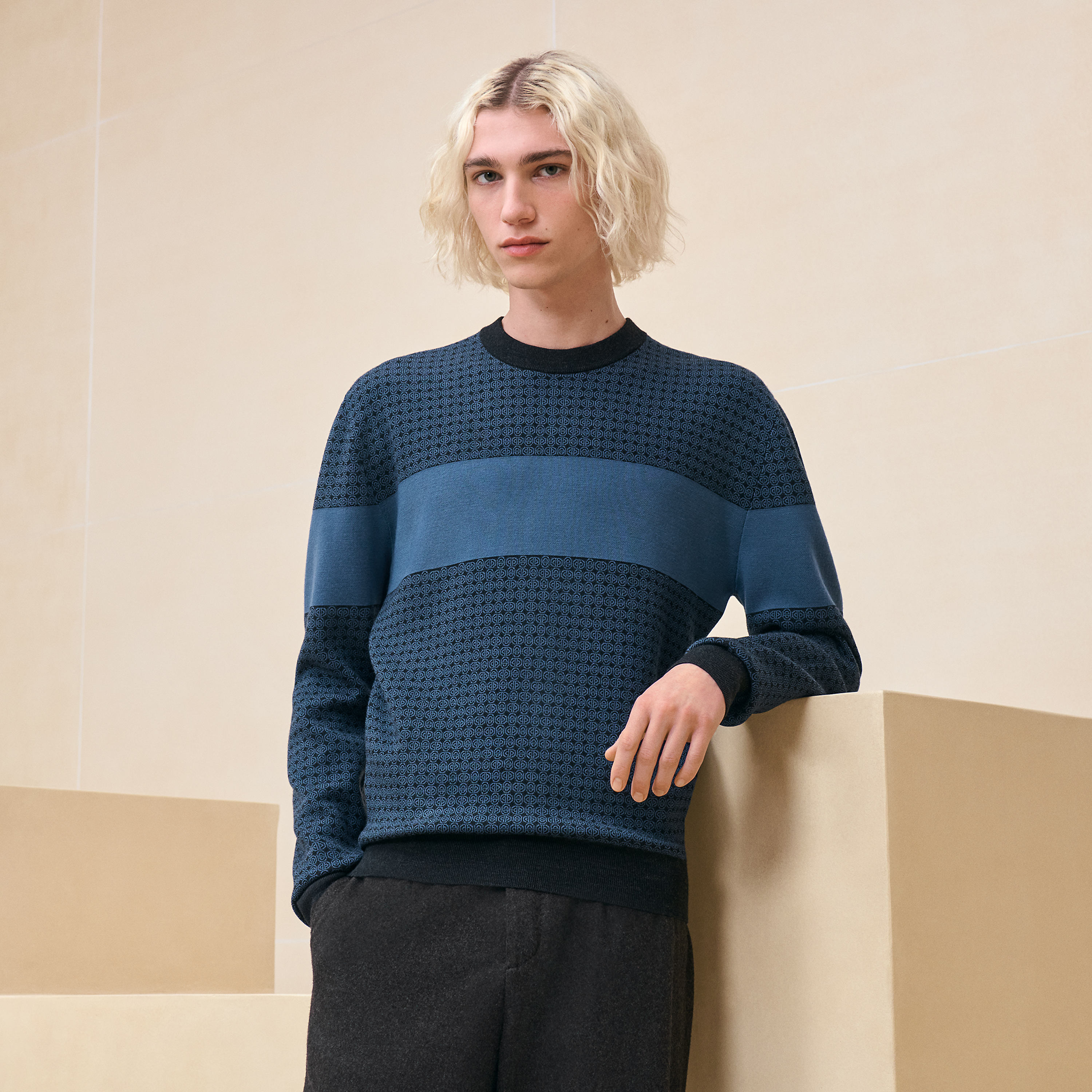 "Jacquard maillons mosaique" crewneck sweater