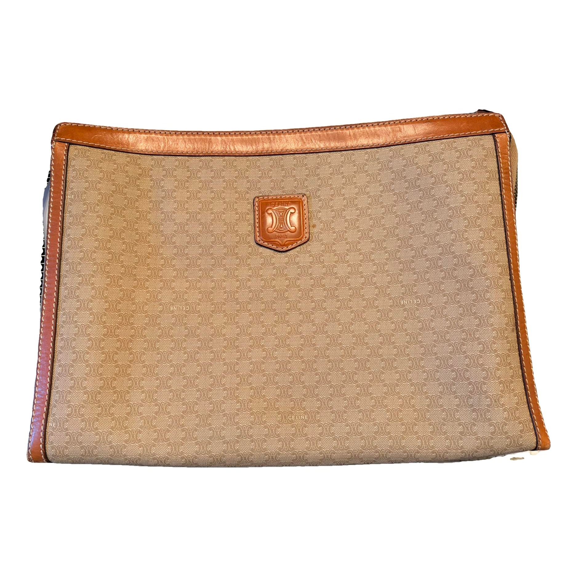 Triomphe Vintage patent leather clutch bag
