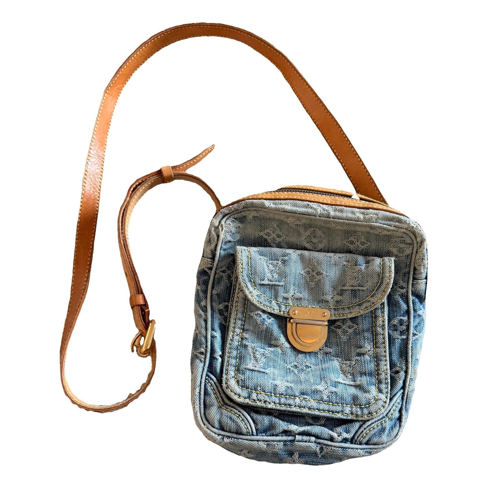 Camera Box crossbody bag