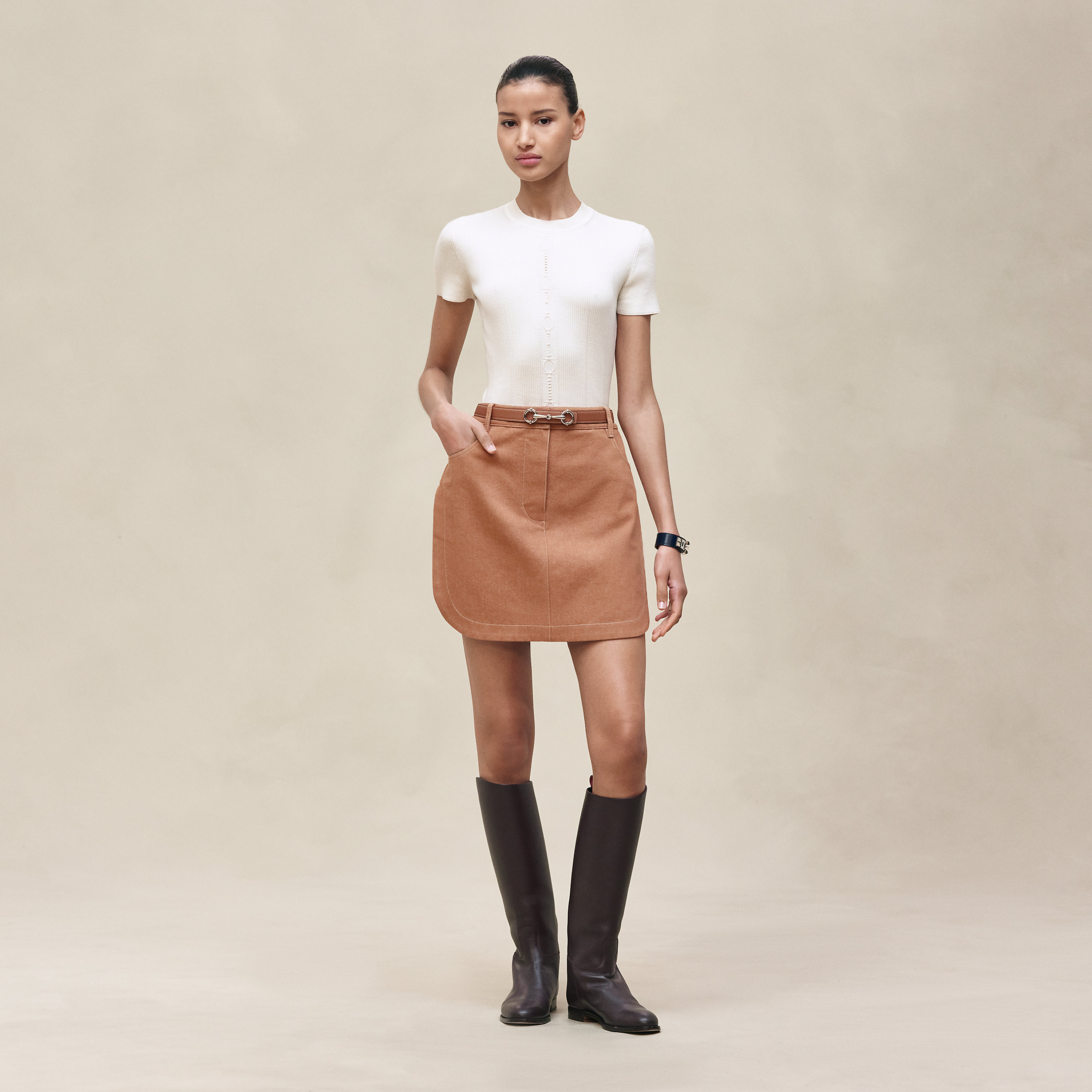 Short-sleeve sweater