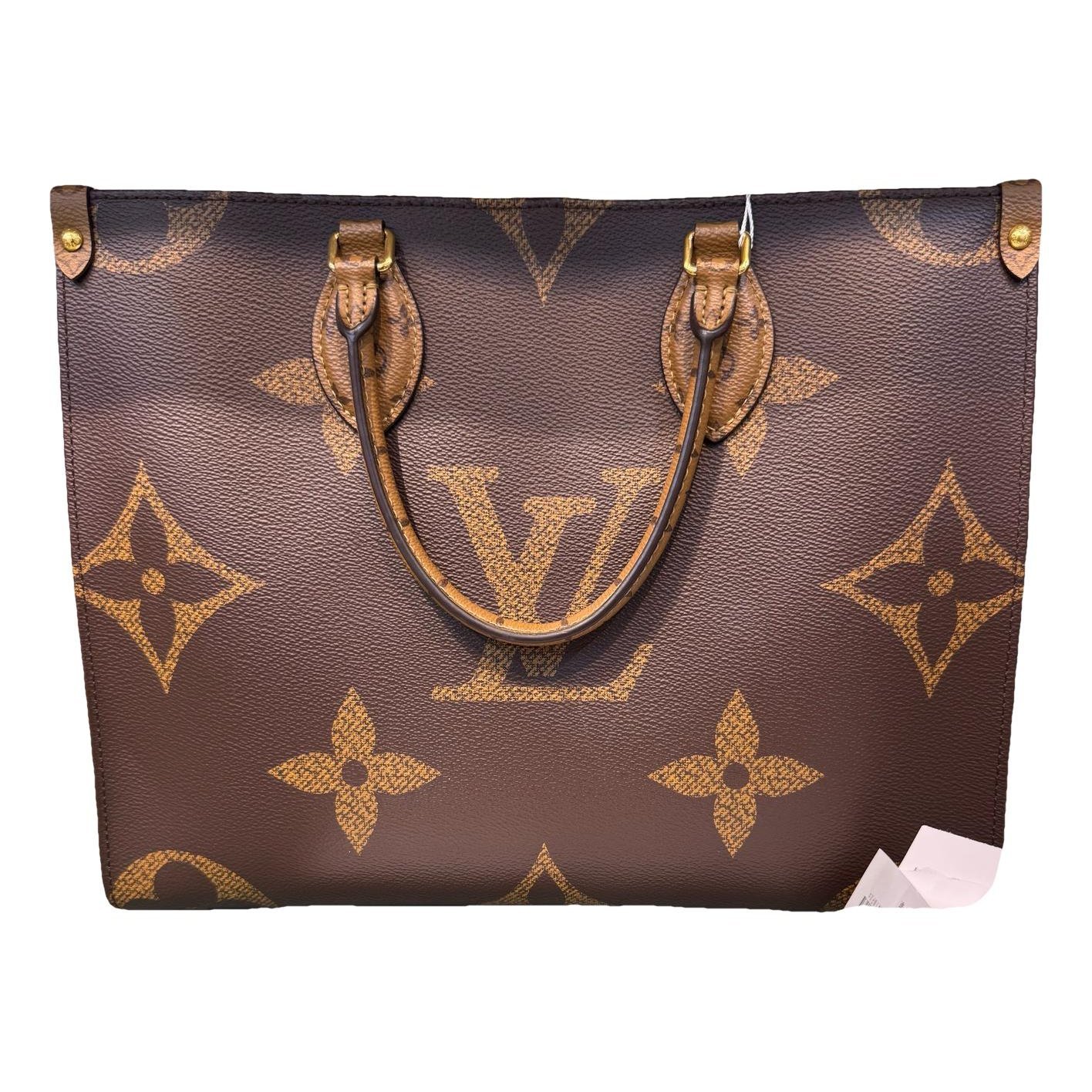 Onthego leather handbag