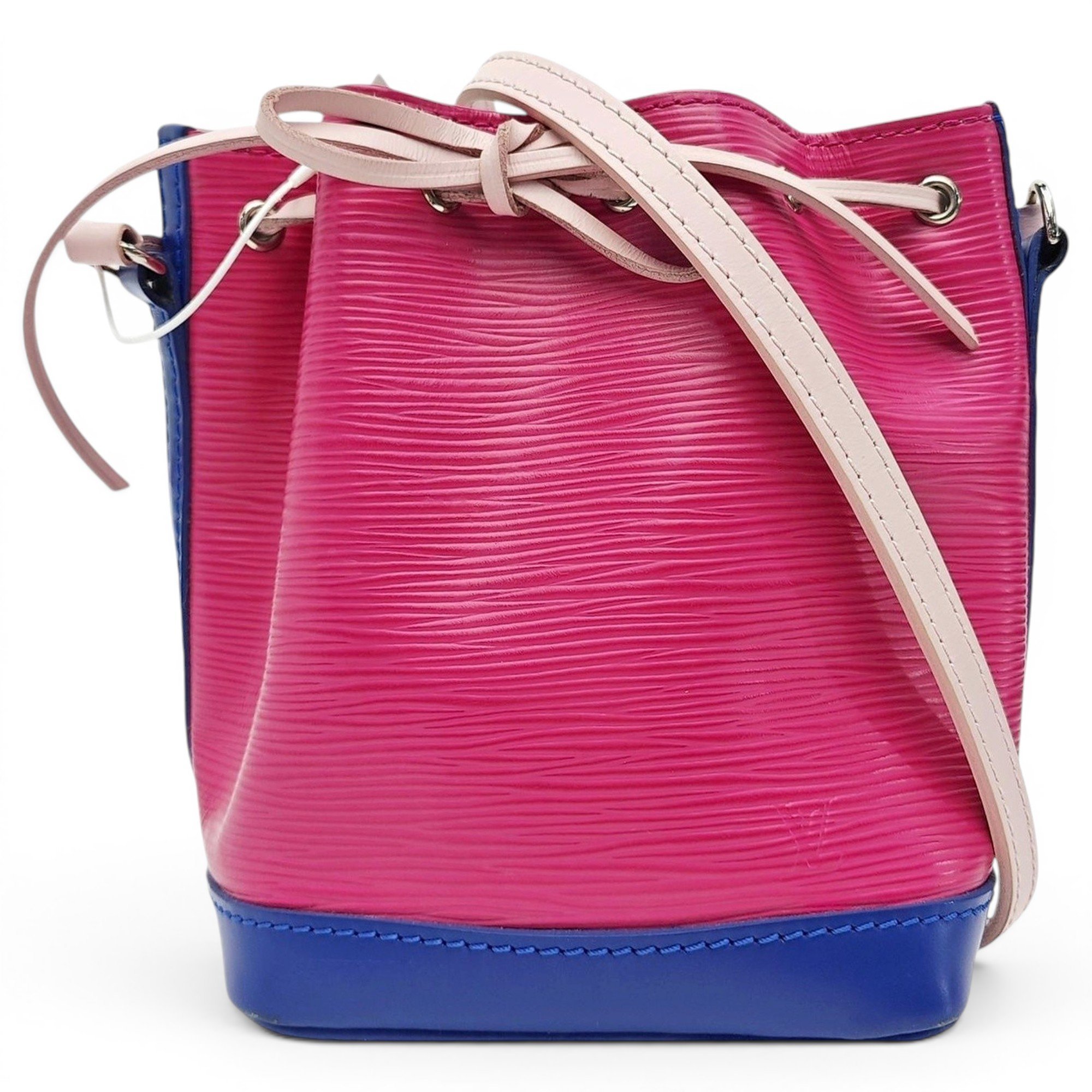 Nano Noé leather handbag