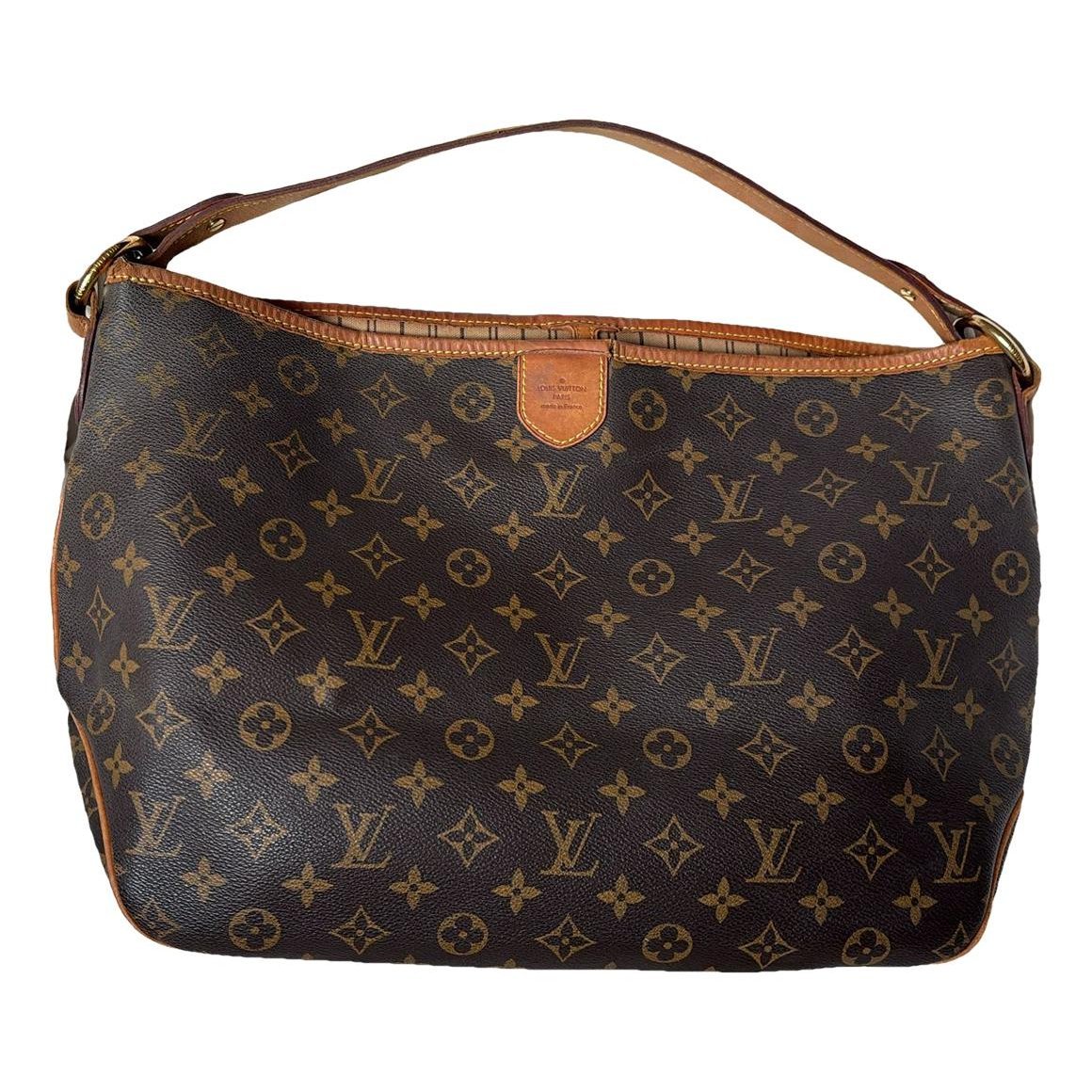 Delightful leather handbag