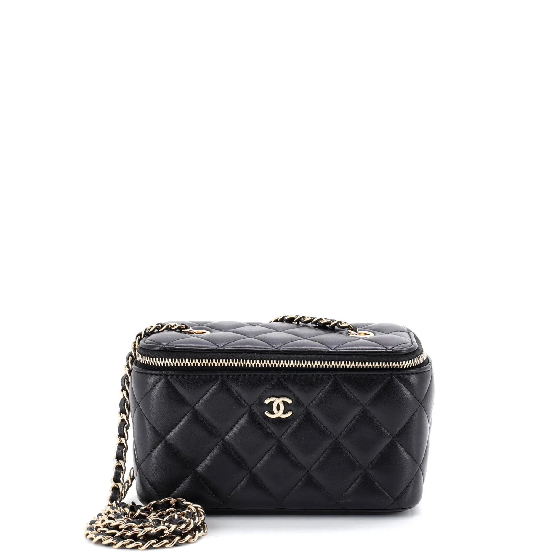 Chanel Leather clutch bag