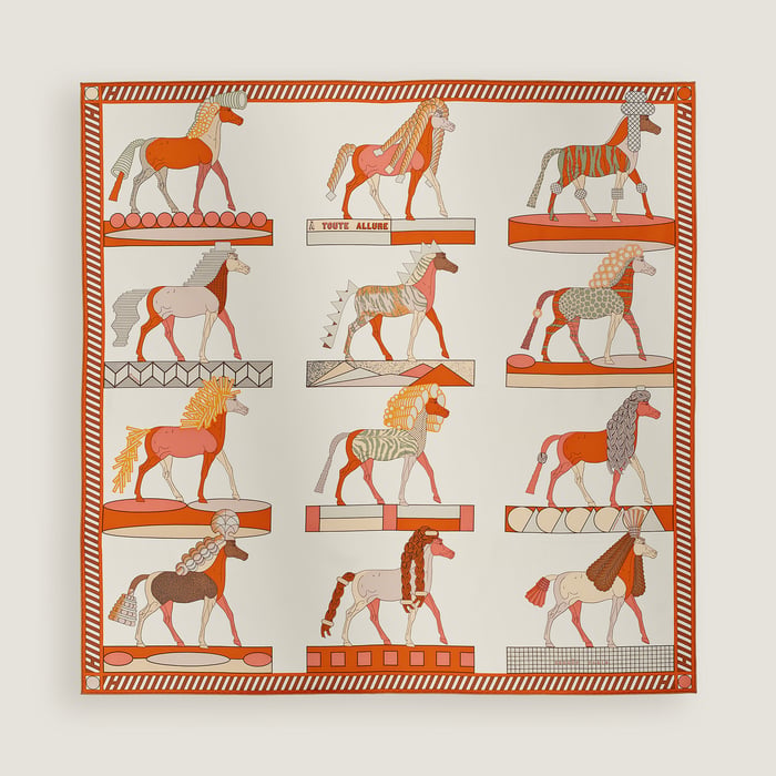 a Toute Allure Scarf 90