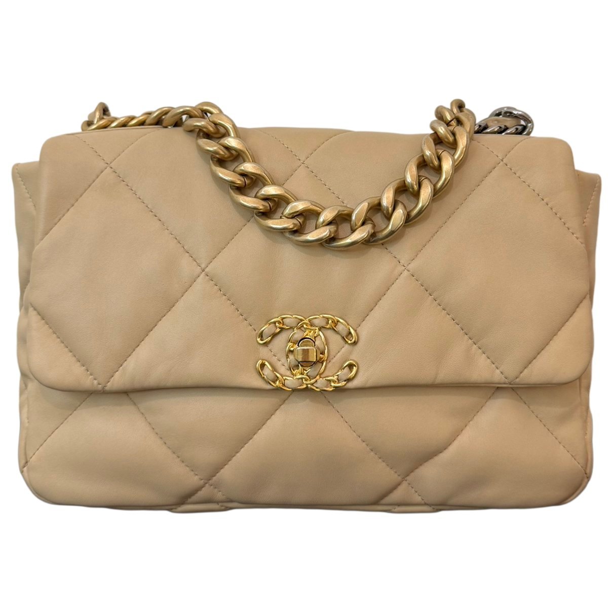 Chanel 19 leather handbag
