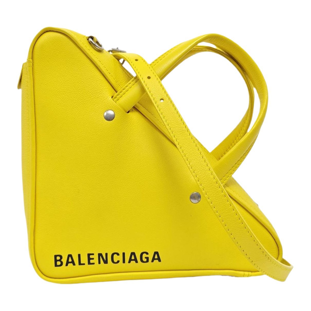 Triangle leather handbag