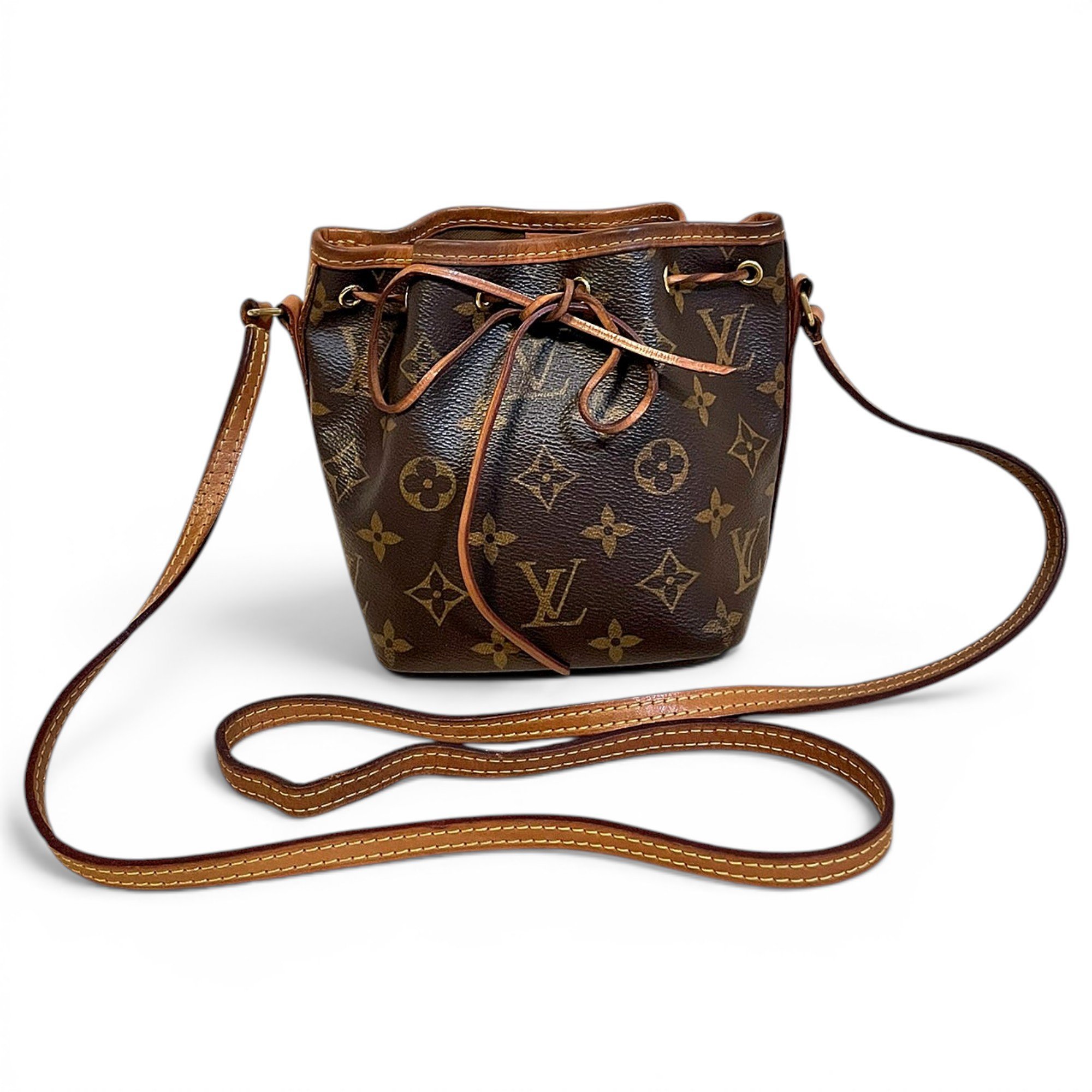 Nano Noé leather crossbody bag