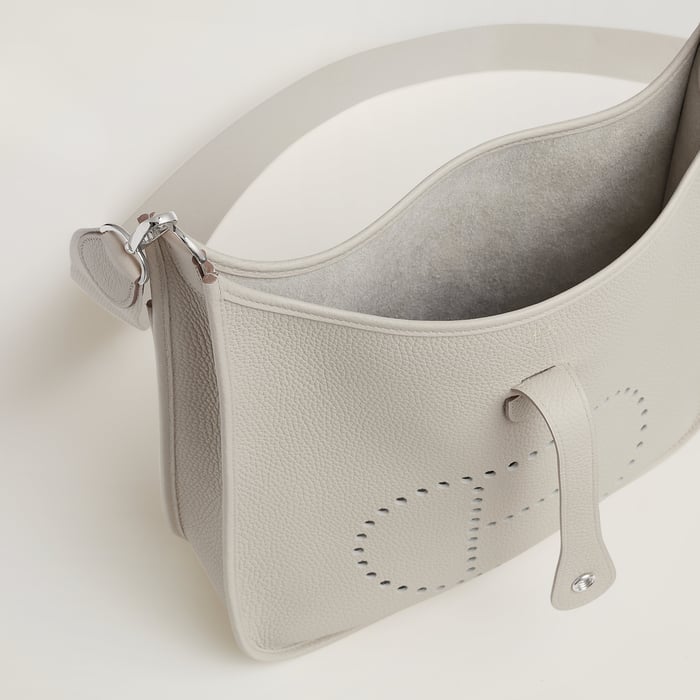 Béton Evelyne III 33 Bag