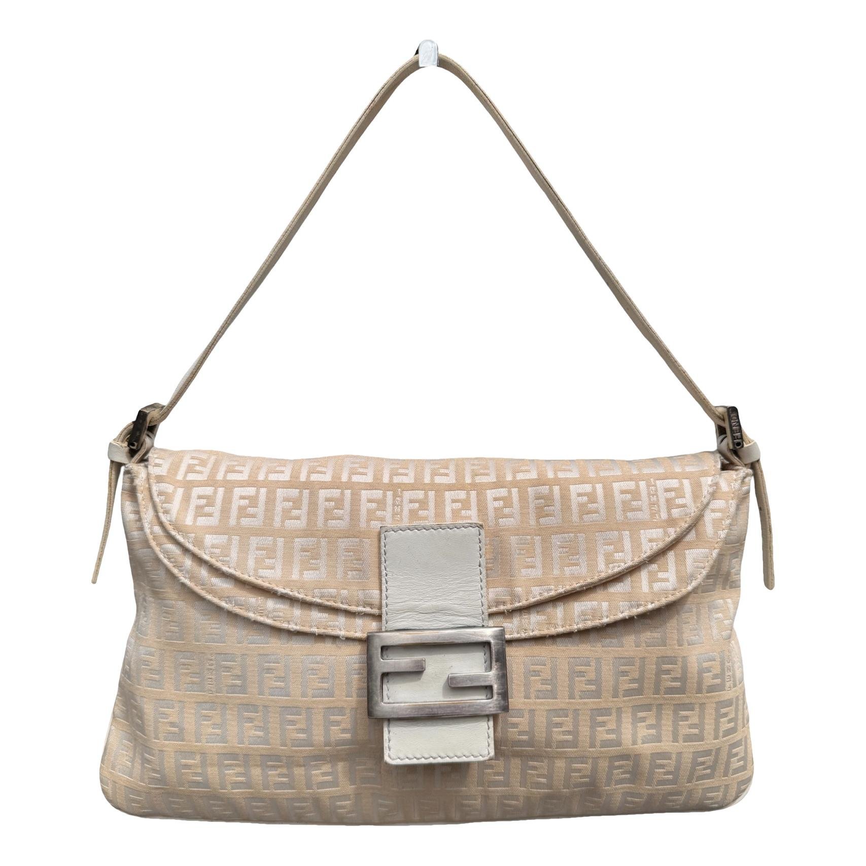 Baguette cloth handbag