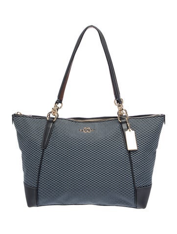 Tote